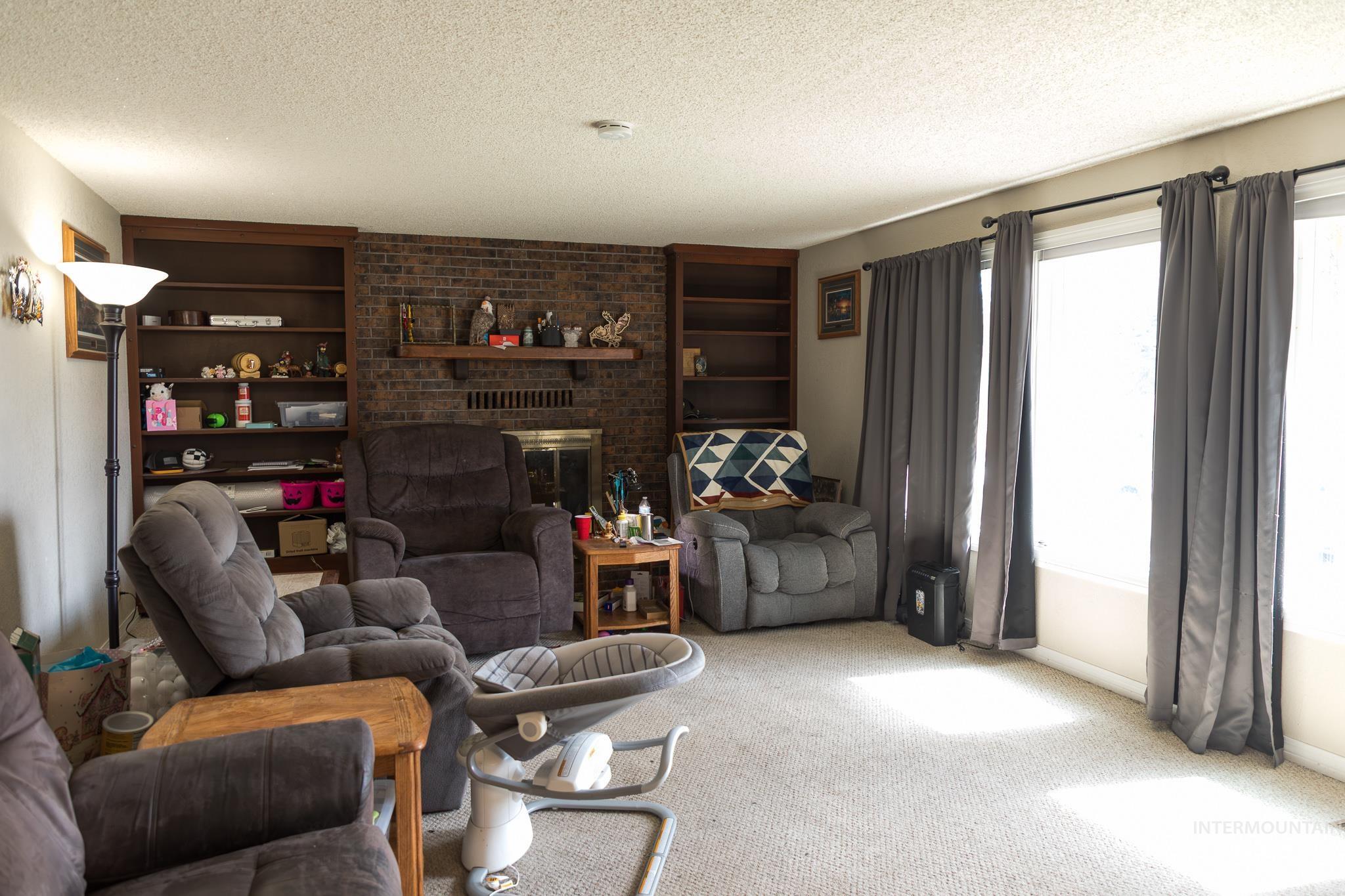 1145 SW 11th Avenue, Ontario, Oregon 97914, 5 Bedrooms, 3 Bathrooms, Residential For Sale, Price $399,900, 98982792