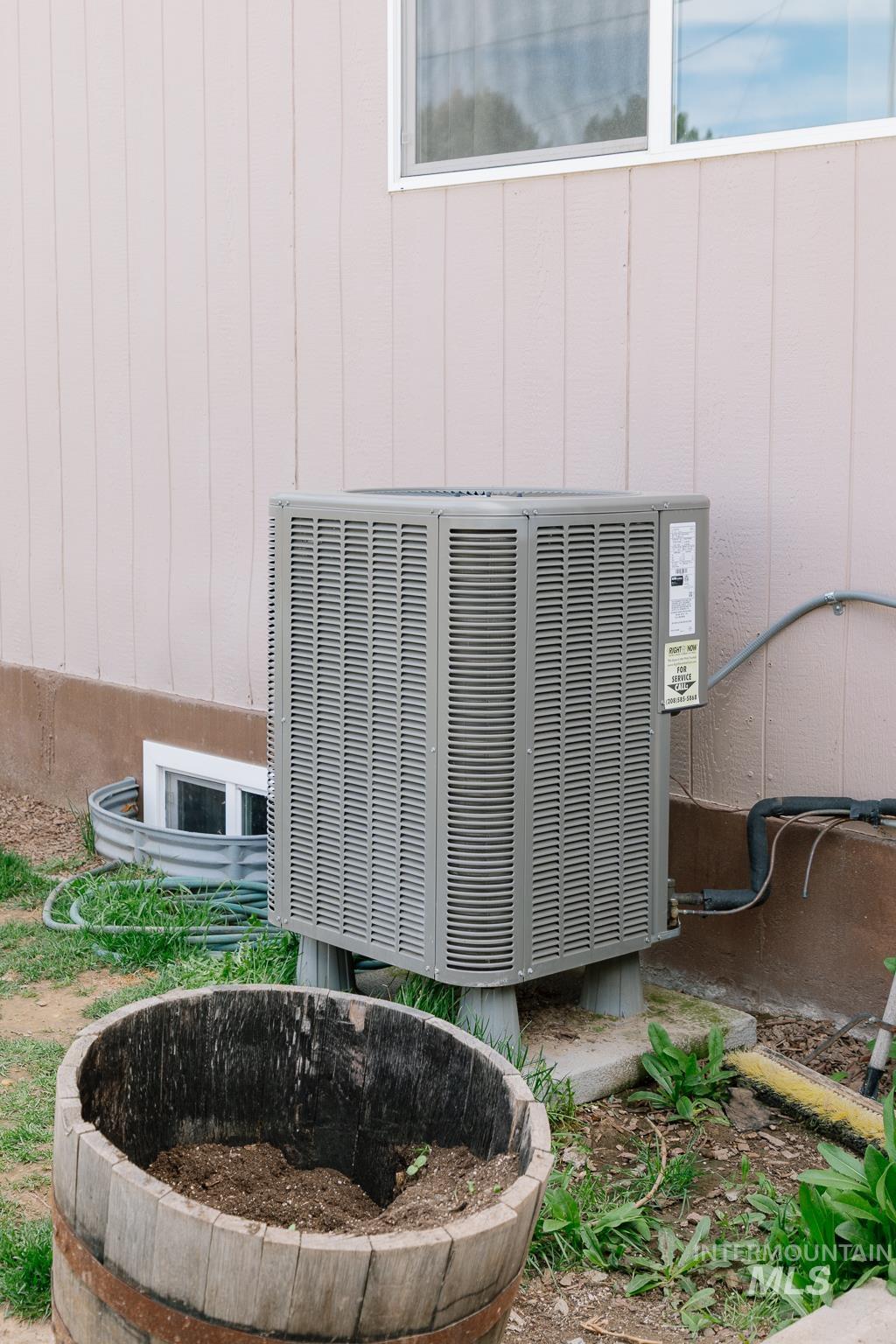 1145 SW 11th Avenue, Ontario, Oregon 97914, 5 Bedrooms, 3 Bathrooms, Residential For Sale, Price $399,900, 98982792