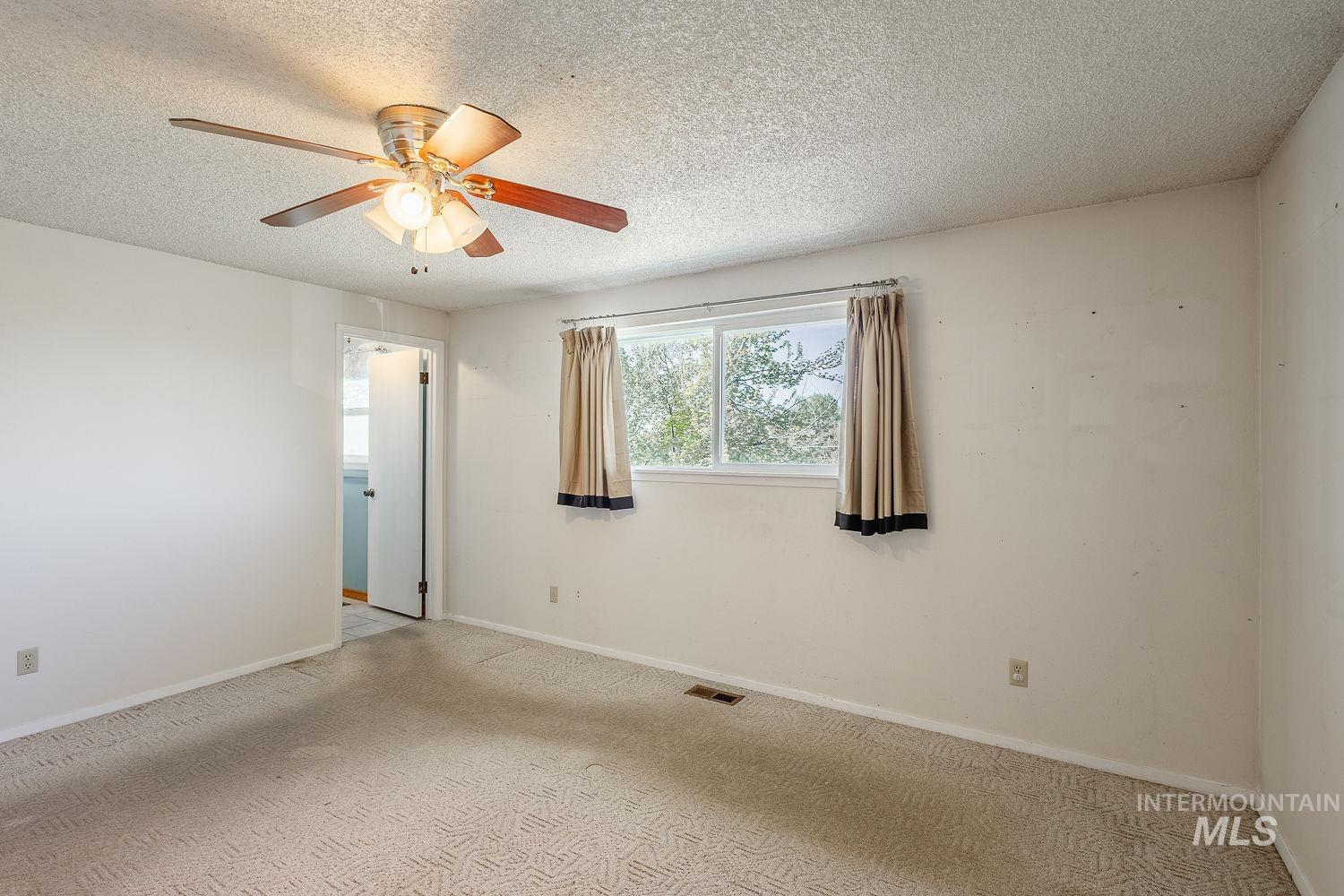 12668 Wild Rose, Nampa, Idaho 83686, 3 Bedrooms, 2 Bathrooms, Residential For Sale, Price $629,000,MLS 98982793