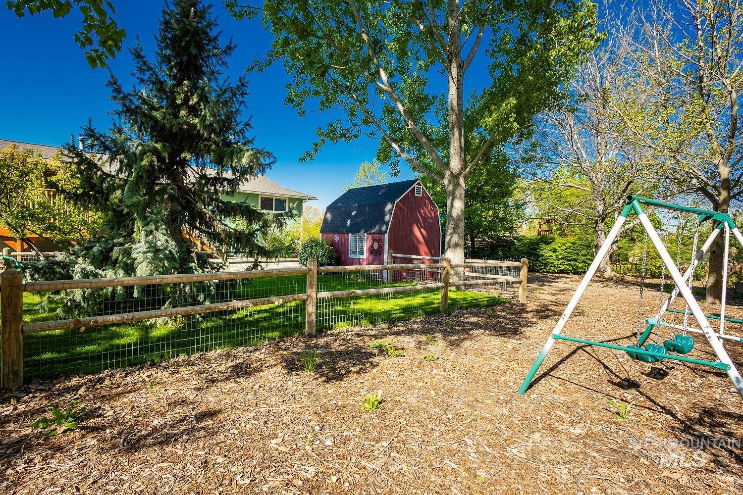 12668 Wild Rose, Nampa, Idaho 83686, 3 Bedrooms, 2 Bathrooms, Residential For Sale, Price $629,000,MLS 98982793