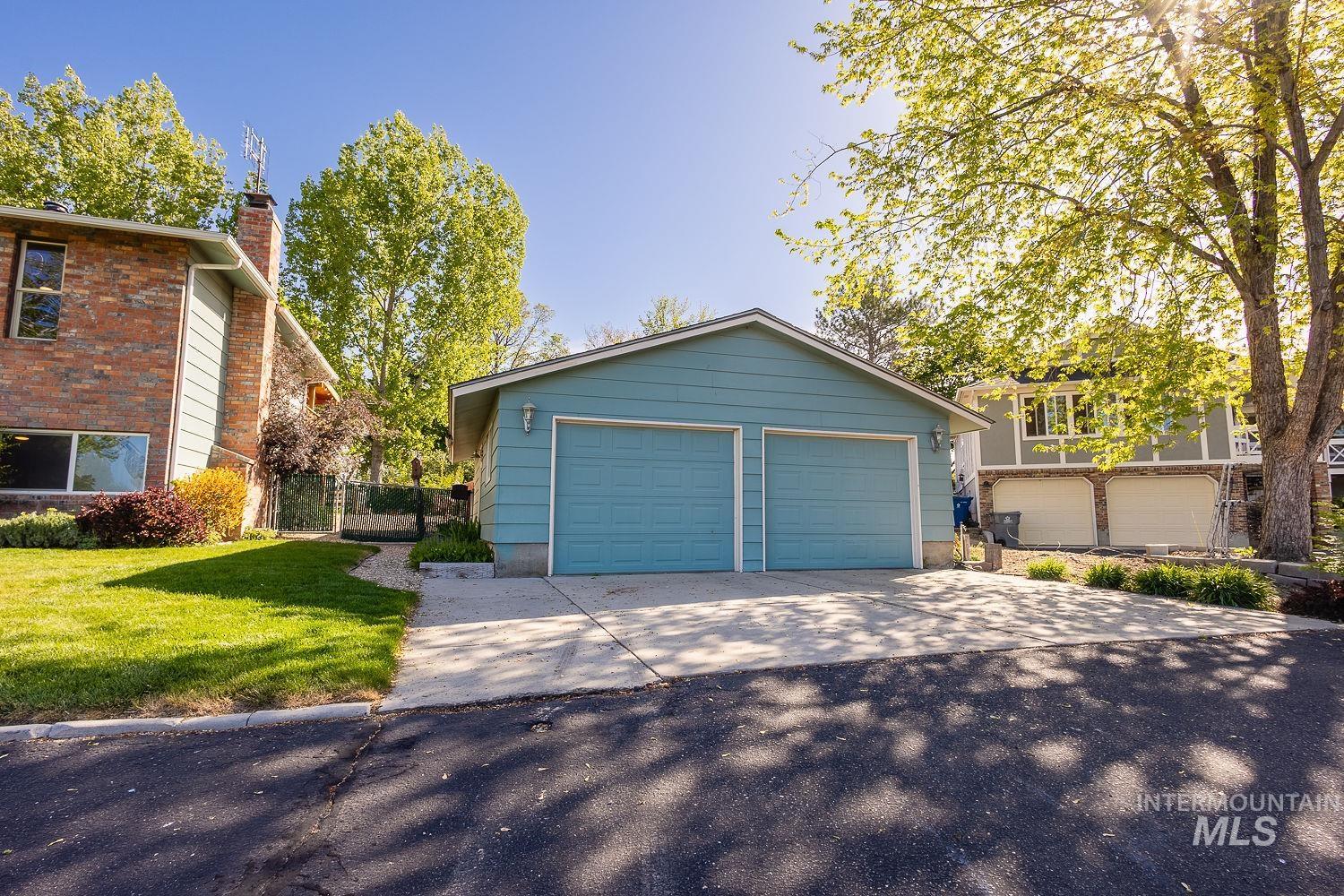 12668 Wild Rose, Nampa, Idaho 83686, 3 Bedrooms, 2 Bathrooms, Residential For Sale, Price $629,000,MLS 98982793