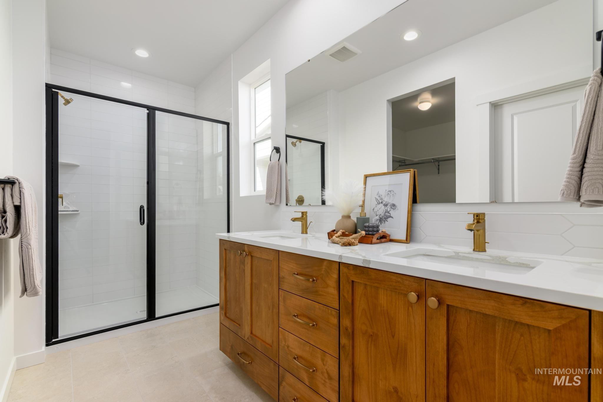 6225 W Snow Currant St, Meridian, Idaho 83646, 3 Bedrooms, 2 Bathrooms, Residential For Sale, Price $499,000, 98982794