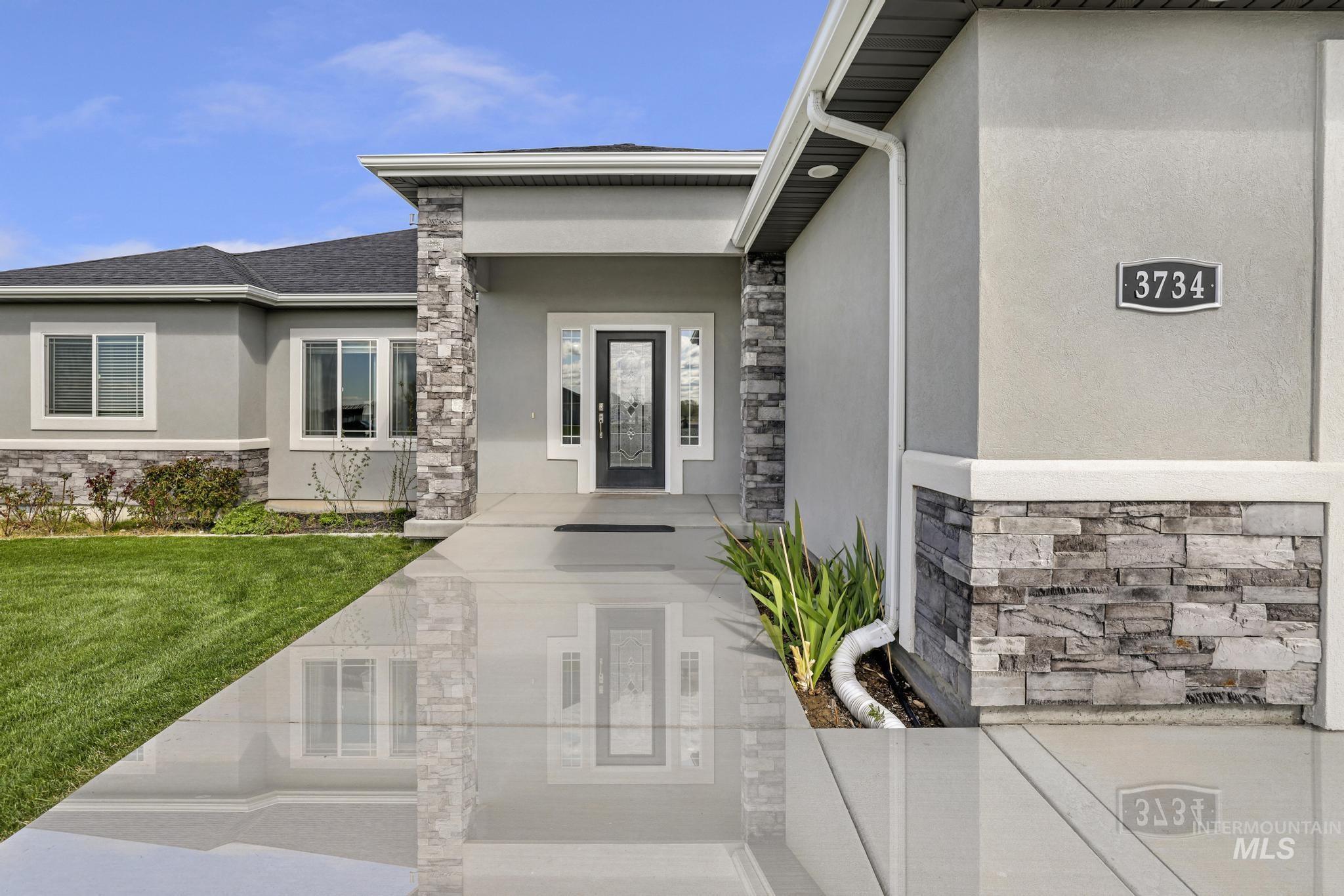 3734 N 2469 E, Twin Falls, Idaho 83301, 5 Bedrooms, 3 Bathrooms, Residential For Sale, Price $749,000, 98982796