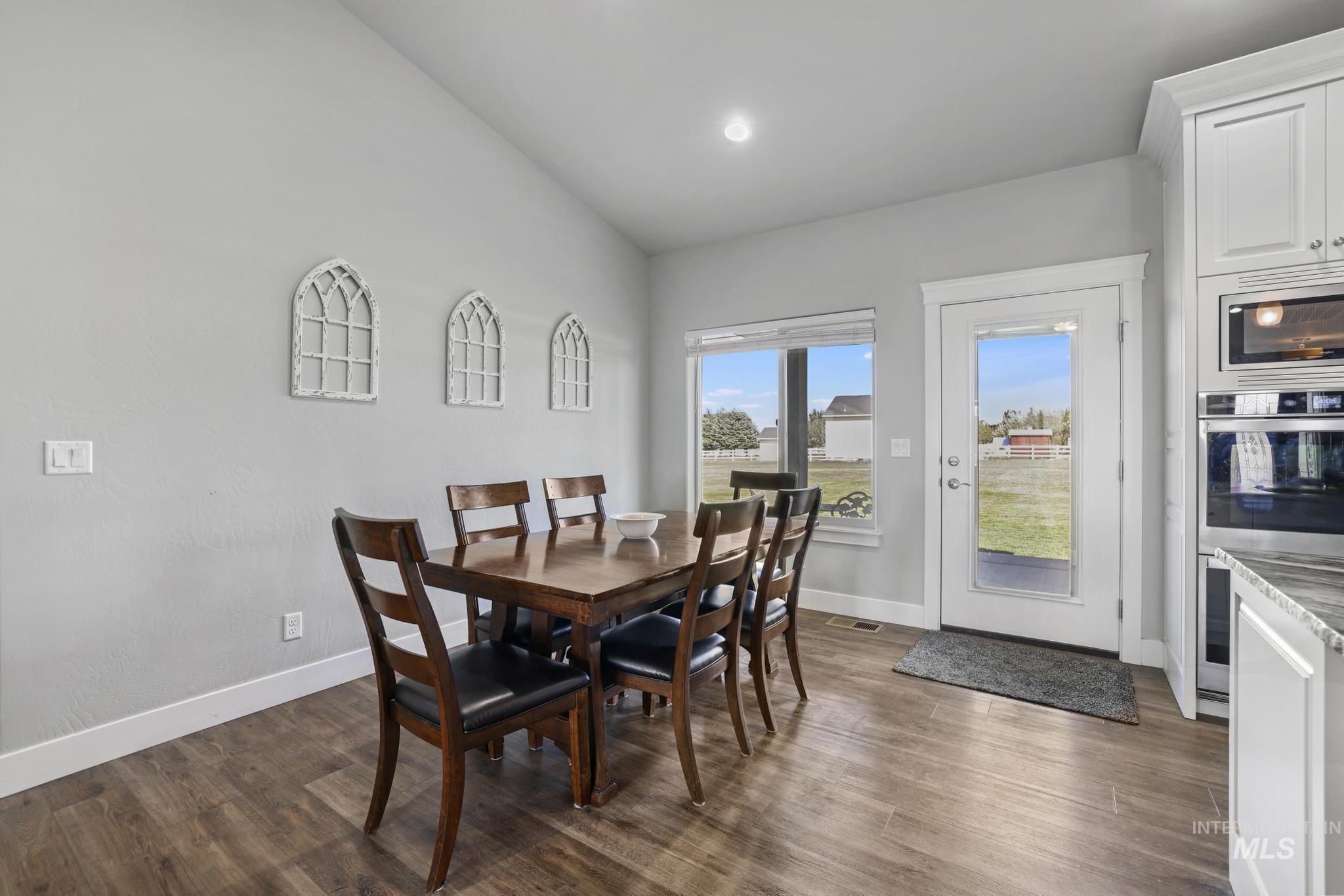 3734 N 2469 E, Twin Falls, Idaho 83301, 5 Bedrooms, 3 Bathrooms, Residential For Sale, Price $749,000, 98982796