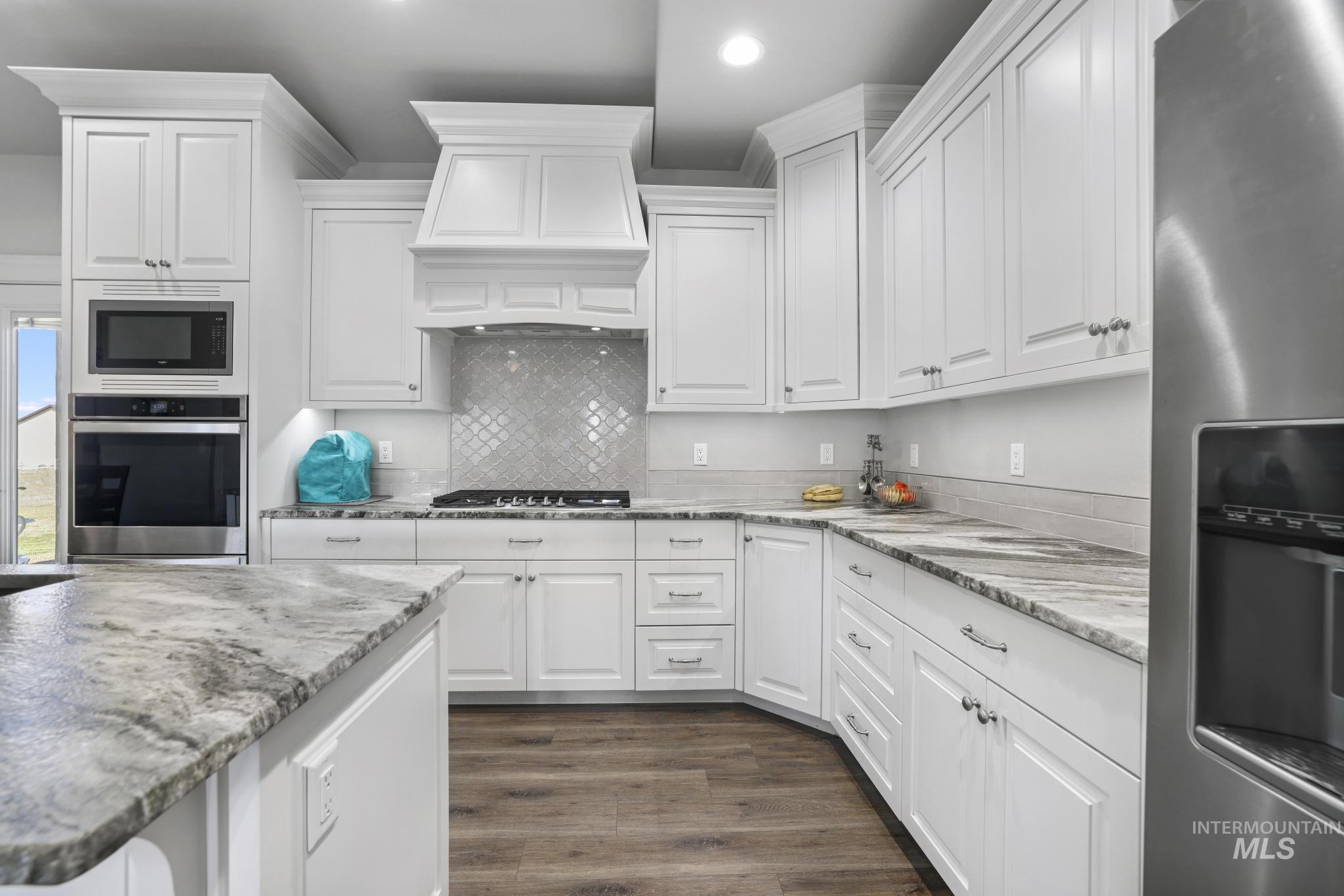 3734 N 2469 E, Twin Falls, Idaho 83301, 5 Bedrooms, 3 Bathrooms, Residential For Sale, Price $749,000, 98982796