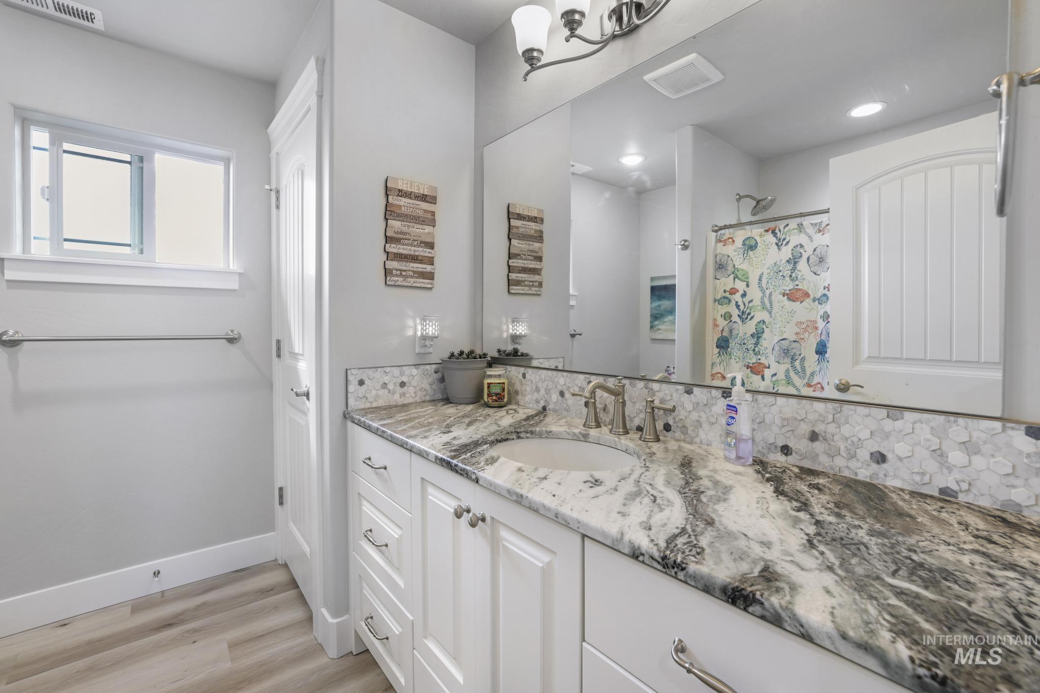 3734 N 2469 E, Twin Falls, Idaho 83301, 5 Bedrooms, 3 Bathrooms, Residential For Sale, Price $749,000, 98982796