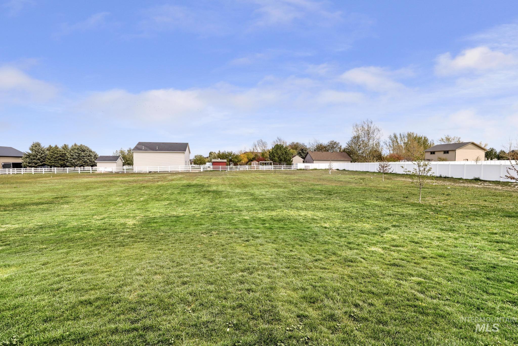 3734 N 2469 E, Twin Falls, Idaho 83301, 5 Bedrooms, 3 Bathrooms, Residential For Sale, Price $749,000, 98982796