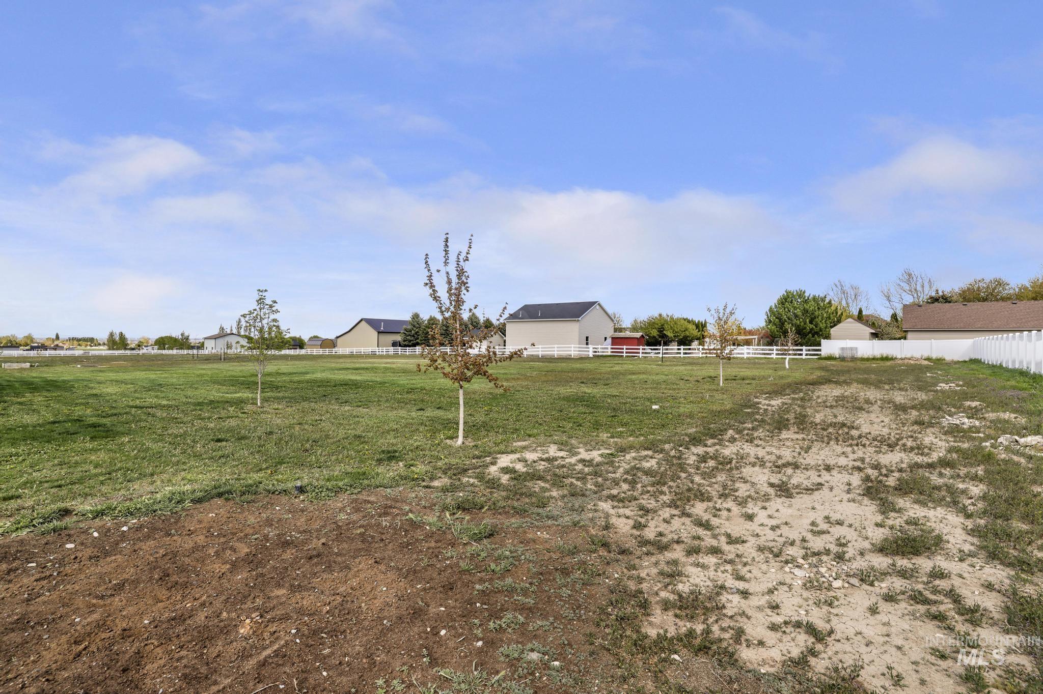 3734 N 2469 E, Twin Falls, Idaho 83301, 5 Bedrooms, 3 Bathrooms, Residential For Sale, Price $749,000, 98982796