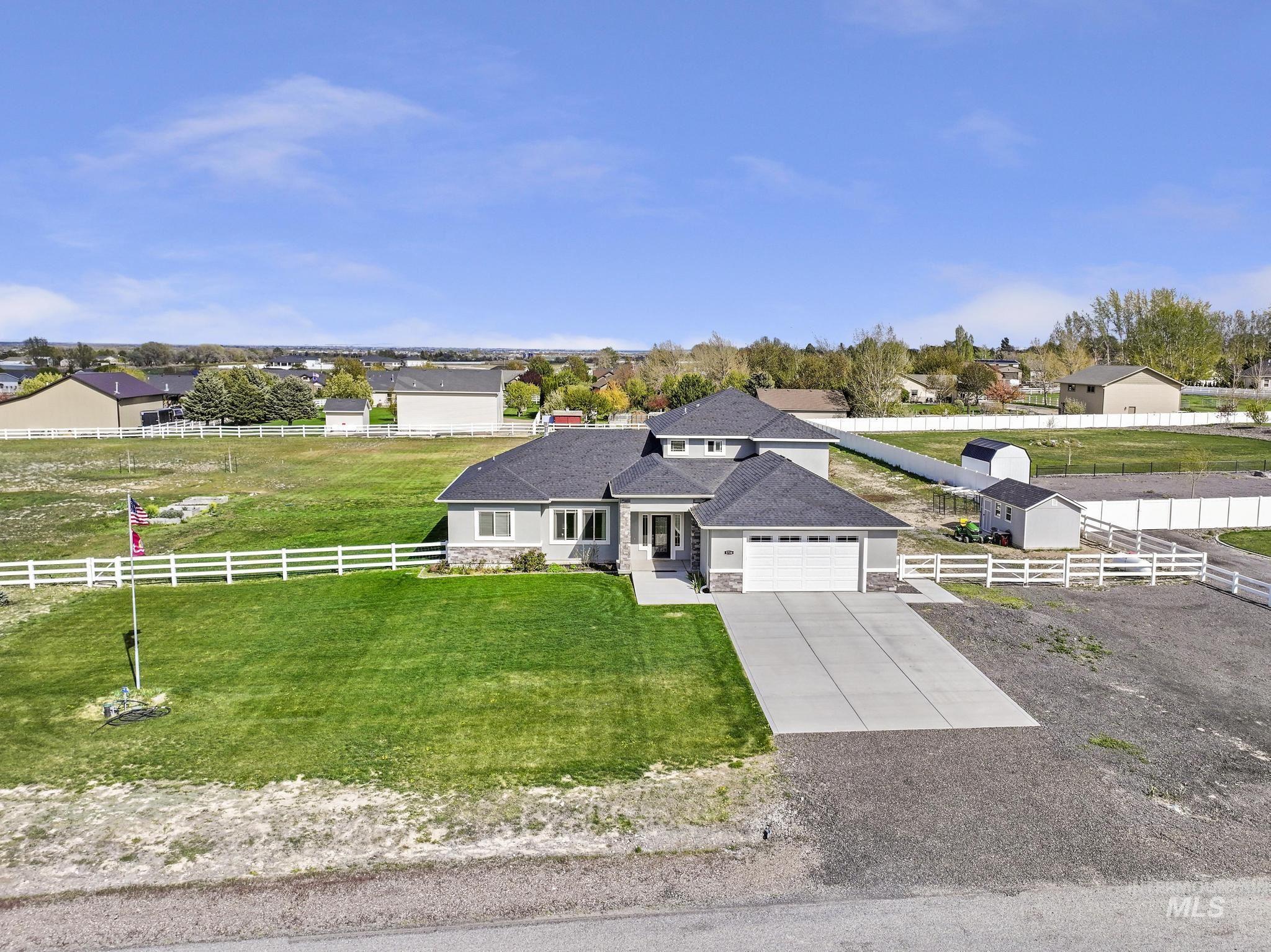 3734 N 2469 E, Twin Falls, Idaho 83301, 5 Bedrooms, 3 Bathrooms, Residential For Sale, Price $749,000, 98982796