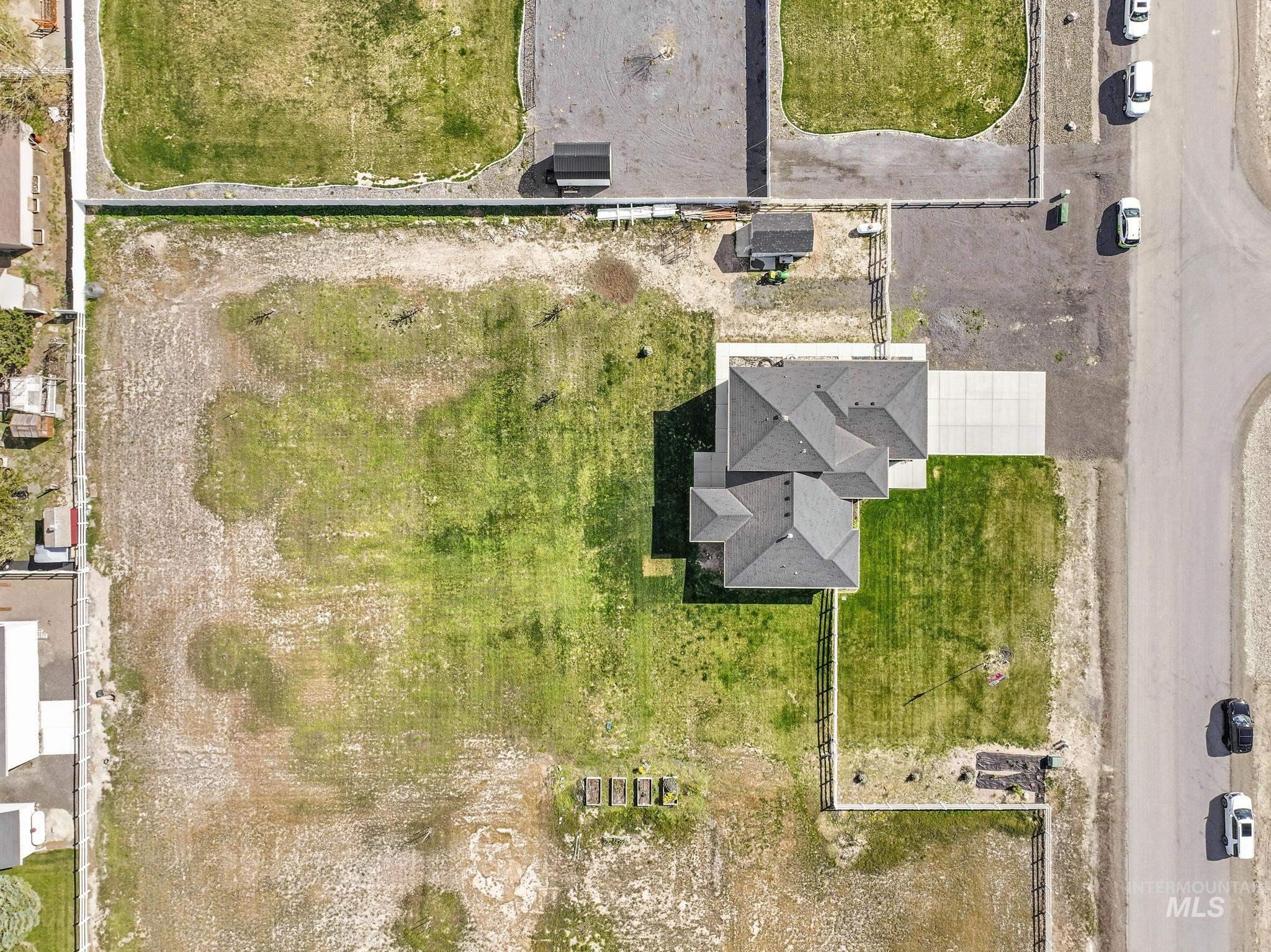 3734 N 2469 E, Twin Falls, Idaho 83301, 5 Bedrooms, 3 Bathrooms, Residential For Sale, Price $749,000, 98982796