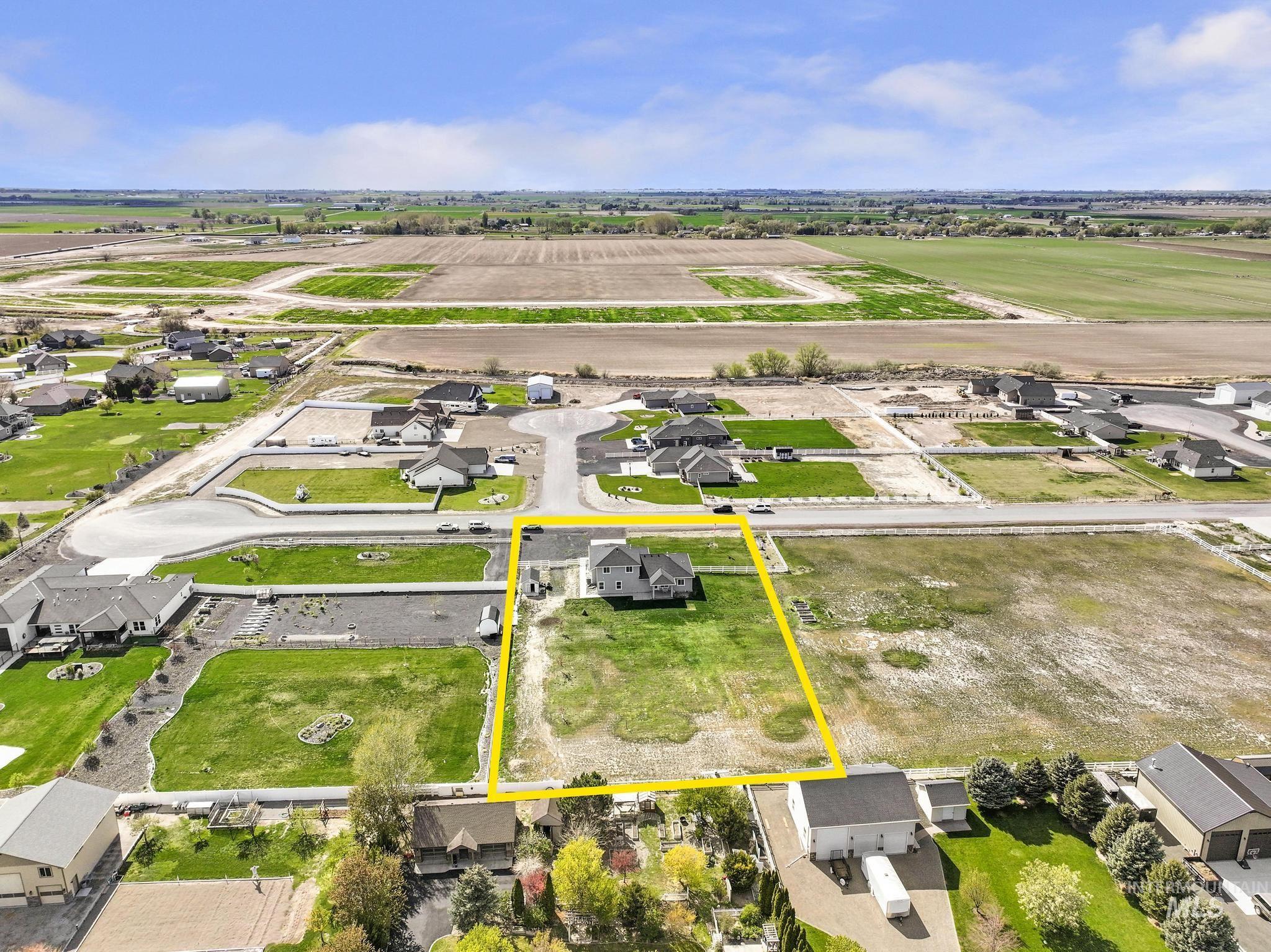 3734 N 2469 E, Twin Falls, Idaho 83301, 5 Bedrooms, 3 Bathrooms, Residential For Sale, Price $749,000, 98982796