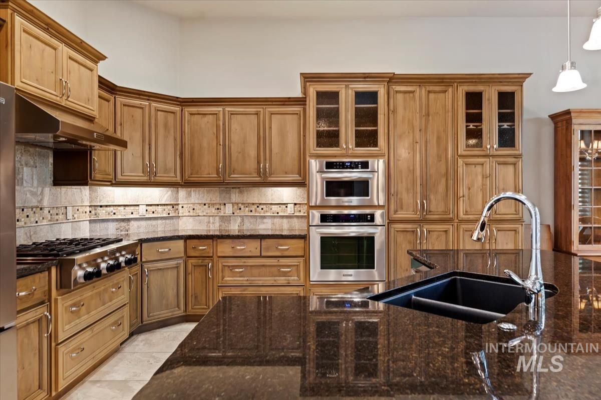 9668 W Tributary Ln, Boise, Idaho 83714, 2 Bedrooms, 2.5 Bathrooms, Residential For Sale, Price $718,000, 98982799