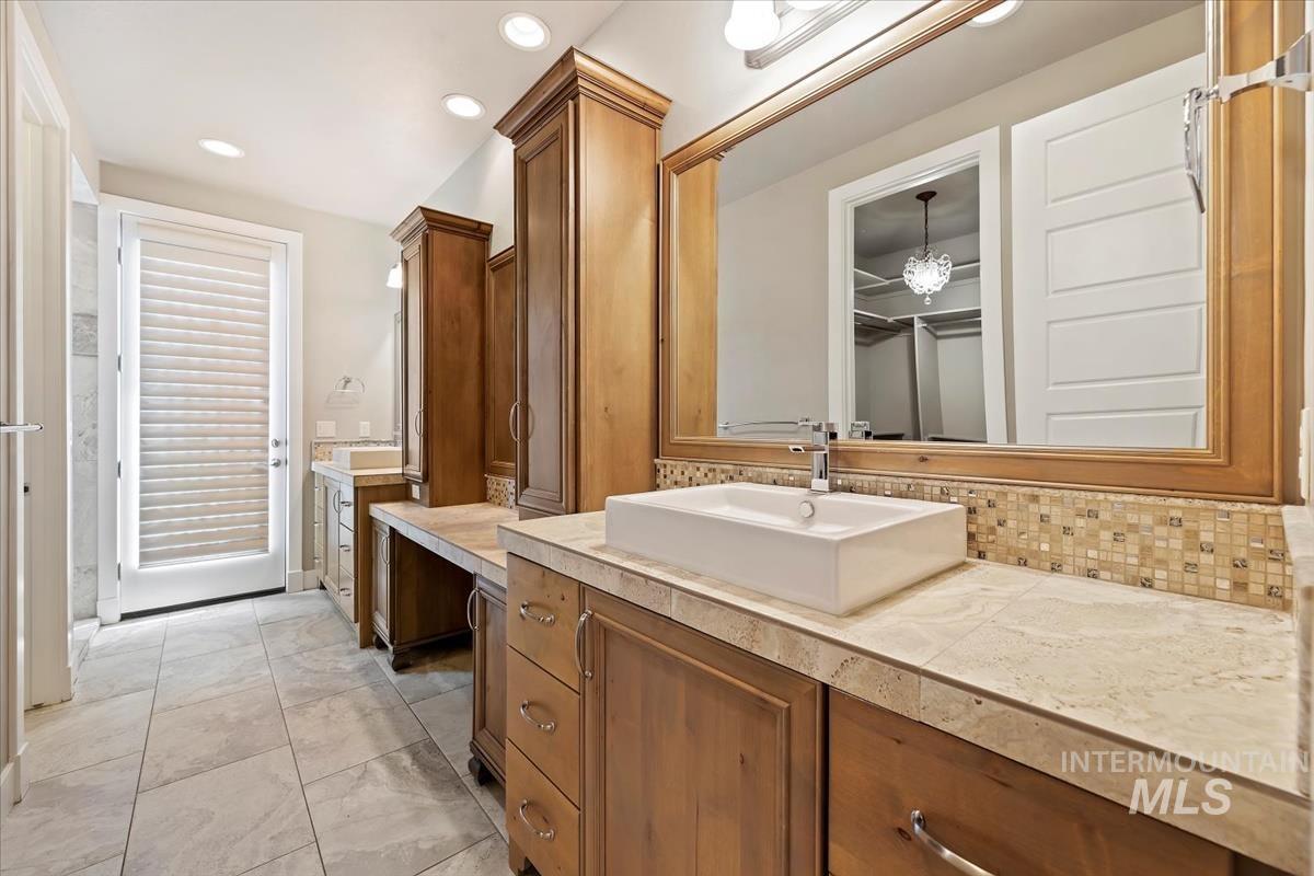 9668 W Tributary Ln, Boise, Idaho 83714, 2 Bedrooms, 2.5 Bathrooms, Residential For Sale, Price $718,000, 98982799