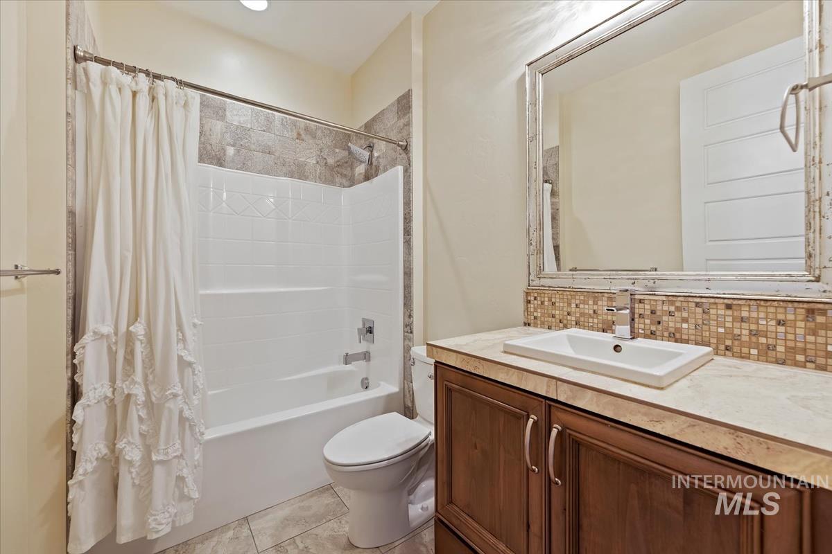 9668 W Tributary Ln, Boise, Idaho 83714, 2 Bedrooms, 2.5 Bathrooms, Residential For Sale, Price $718,000, 98982799