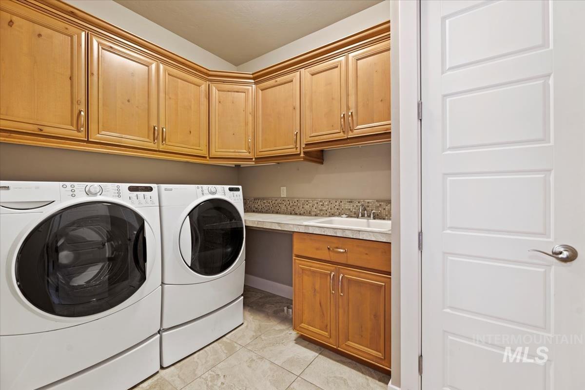 9668 W Tributary Ln, Boise, Idaho 83714, 2 Bedrooms, 2.5 Bathrooms, Residential For Sale, Price $718,000, 98982799