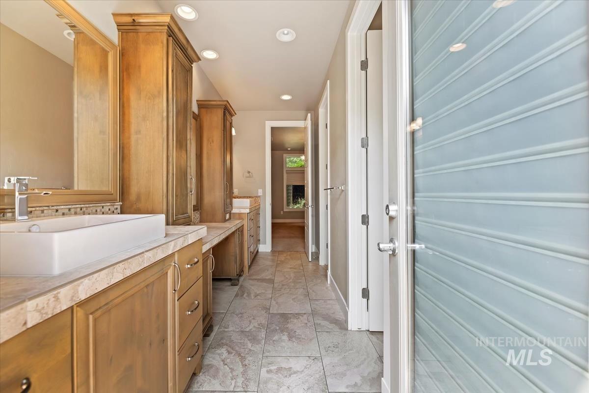 9668 W Tributary Ln, Boise, Idaho 83714, 2 Bedrooms, 2.5 Bathrooms, Residential For Sale, Price $718,000, 98982799