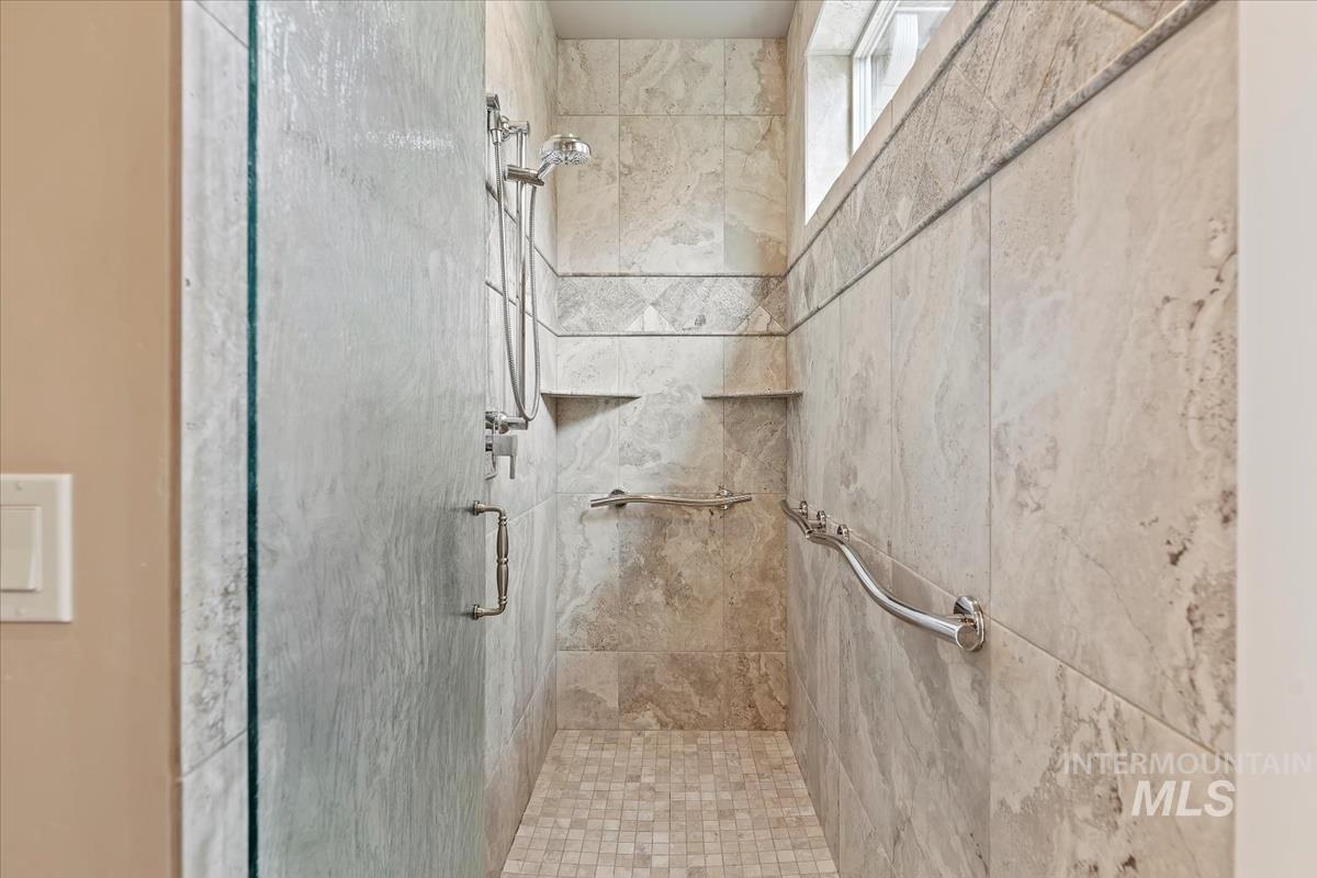 9668 W Tributary Ln, Boise, Idaho 83714, 2 Bedrooms, 2.5 Bathrooms, Residential For Sale, Price $718,000, 98982799