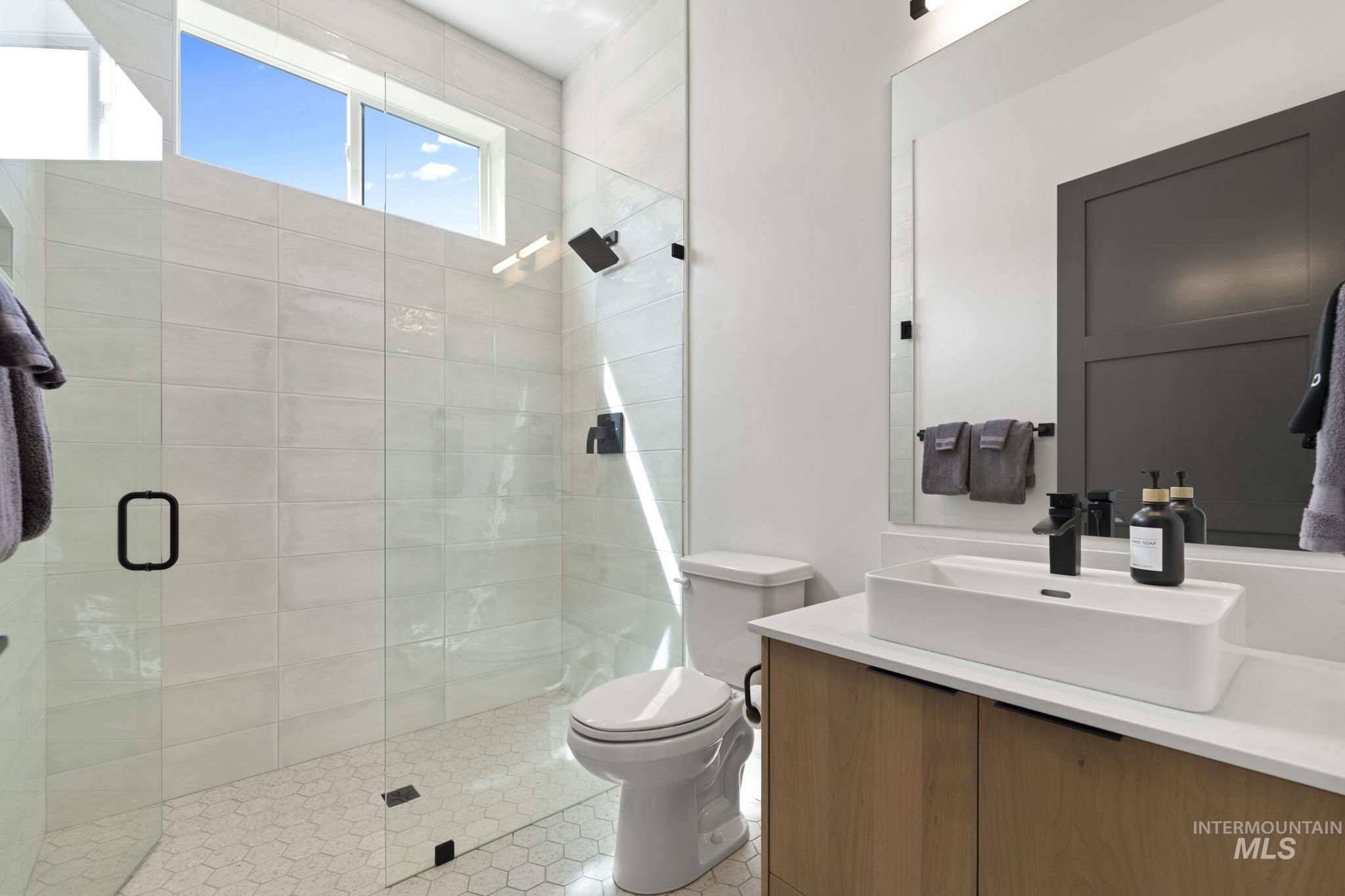 3853 Village Loop, New Meadows, Idaho 83638, 3 Bedrooms, 2 Bathrooms, Residential For Sale, Price $933,000, 98982800