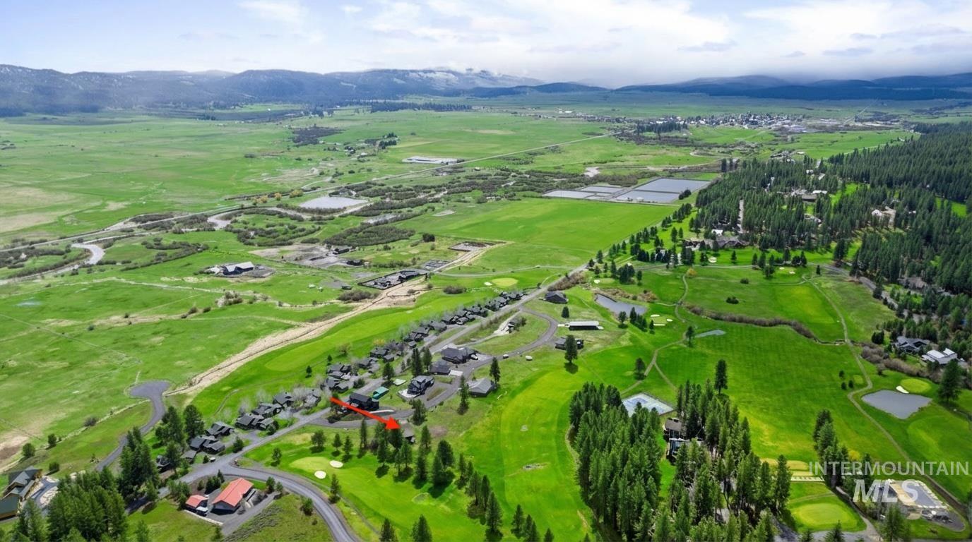 3853 Village Loop, New Meadows, Idaho 83638, 3 Bedrooms, 2 Bathrooms, Residential For Sale, Price $933,000, 98982800