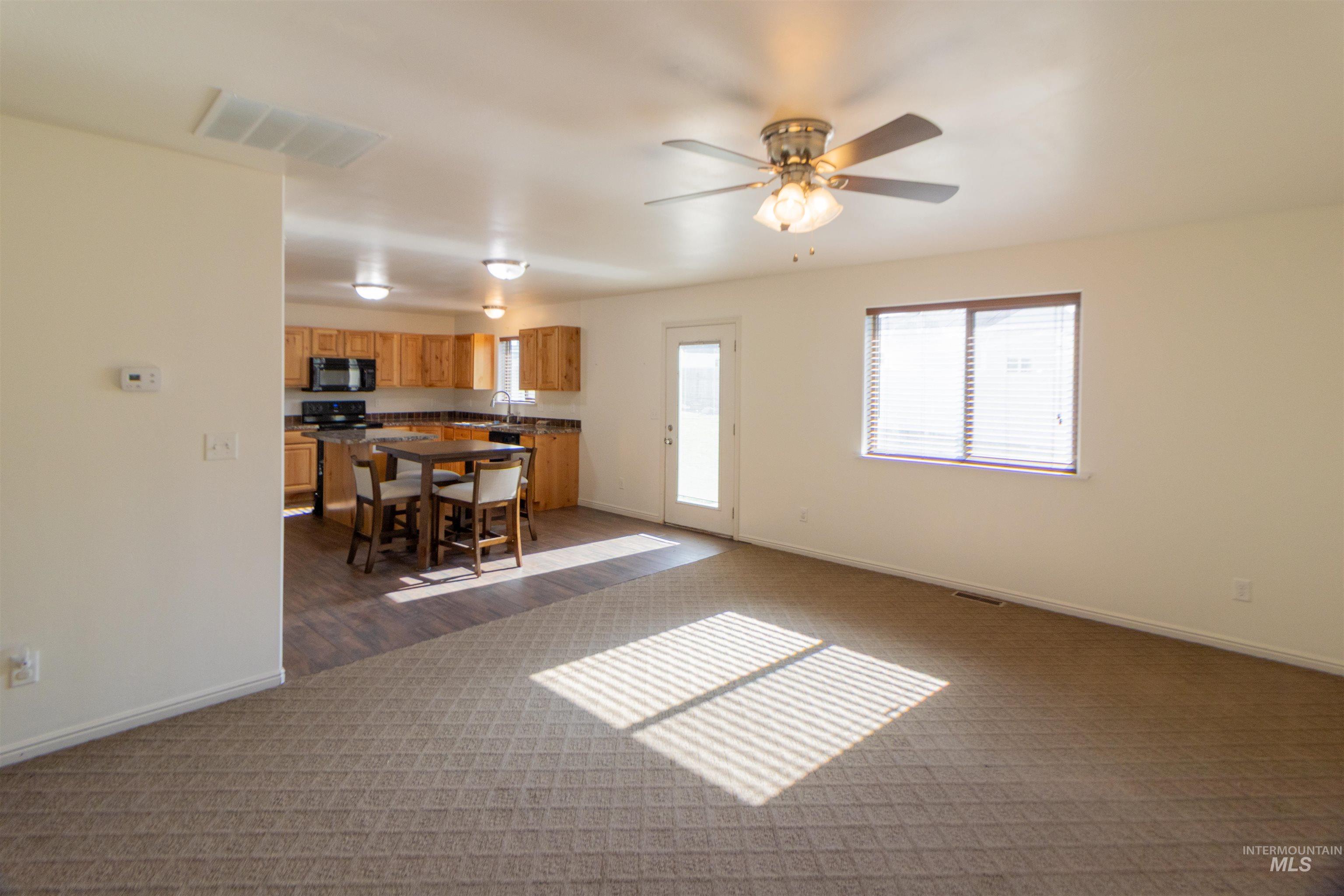 610 Ethan Ct, Jerome, Idaho 83338, 3 Bedrooms, 2 Bathrooms, Residential For Sale, Price $324,999, 98982802