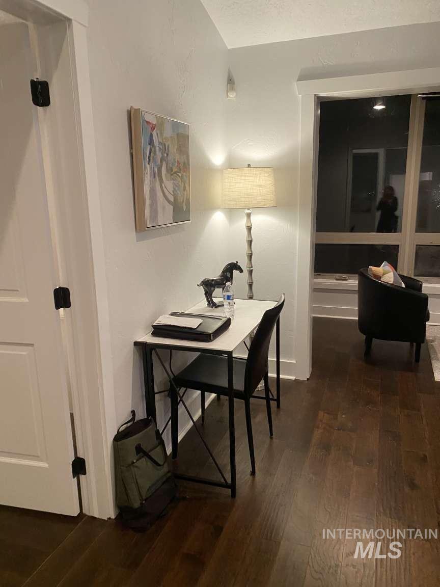 4060 N 1200 E, Buhl, Idaho 83316, 5 Bedrooms, 2.5 Bathrooms, Residential For Sale, Price $1,385,000, 98982803