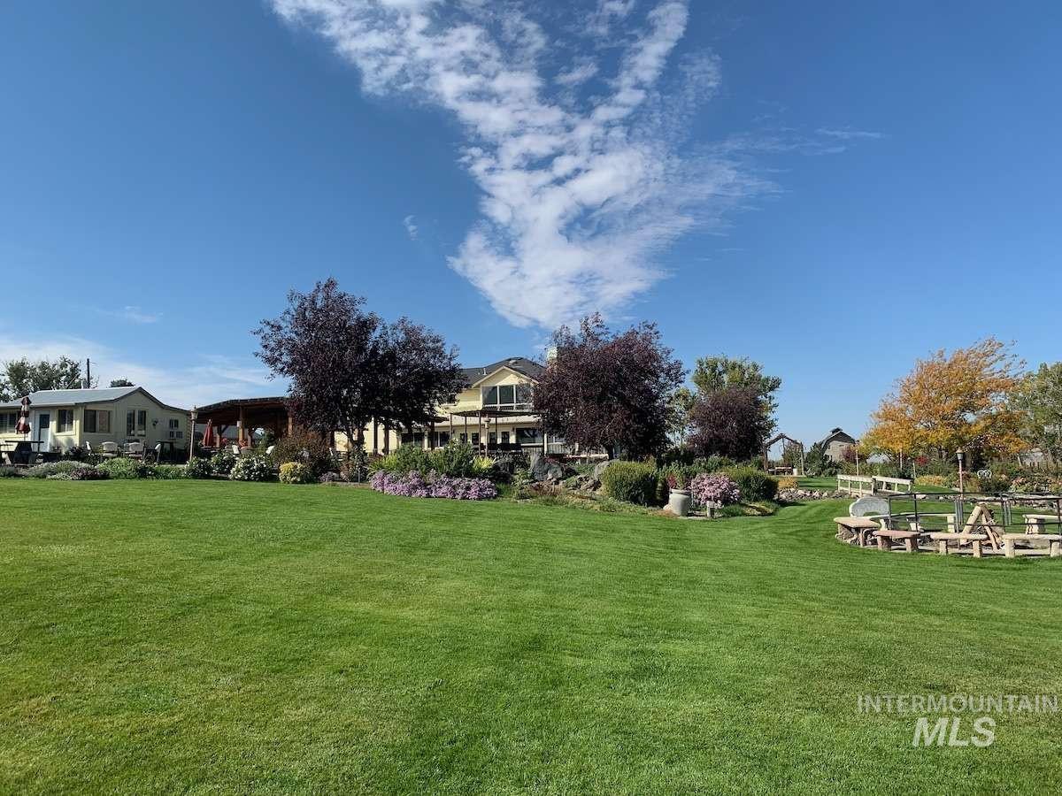 4060 N 1200 E, Buhl, Idaho 83316, 5 Bedrooms, 2.5 Bathrooms, Residential For Sale, Price $1,385,000, 98982803