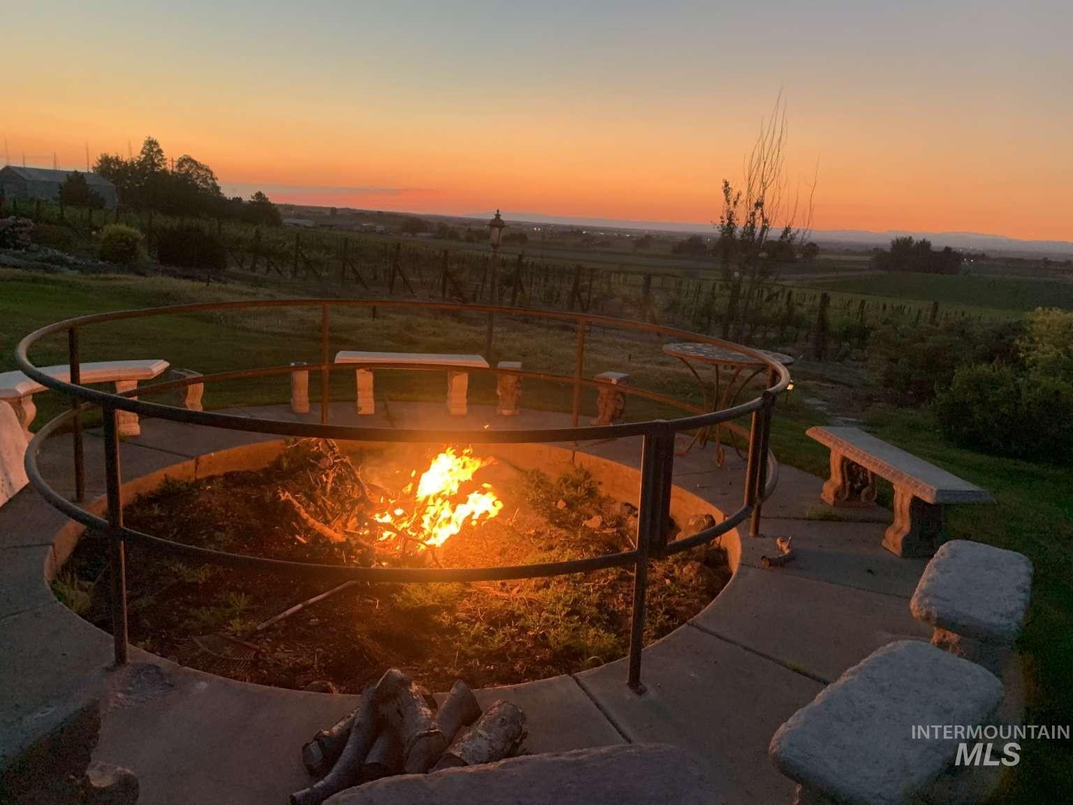 4060 N 1200 E, Buhl, Idaho 83316, 5 Bedrooms, 2.5 Bathrooms, Residential For Sale, Price $1,385,000, 98982803