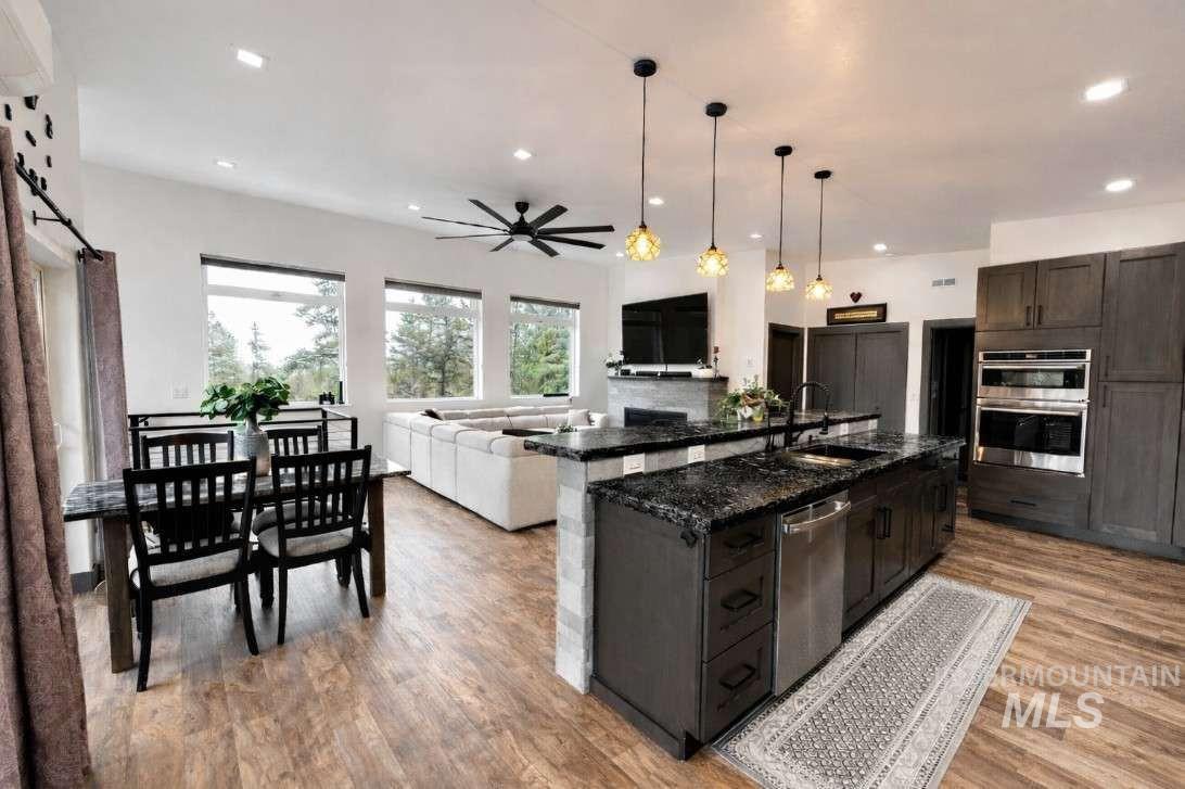 14159 Jefferson Rd, McCall, Idaho 83638, 3 Bedrooms, 3 Bathrooms, Residential For Sale, Price $1,295,000, 98982804