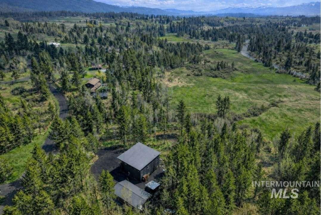 14159 Jefferson Rd, McCall, Idaho 83638, 3 Bedrooms, 3 Bathrooms, Residential For Sale, Price $1,295,000, 98982804