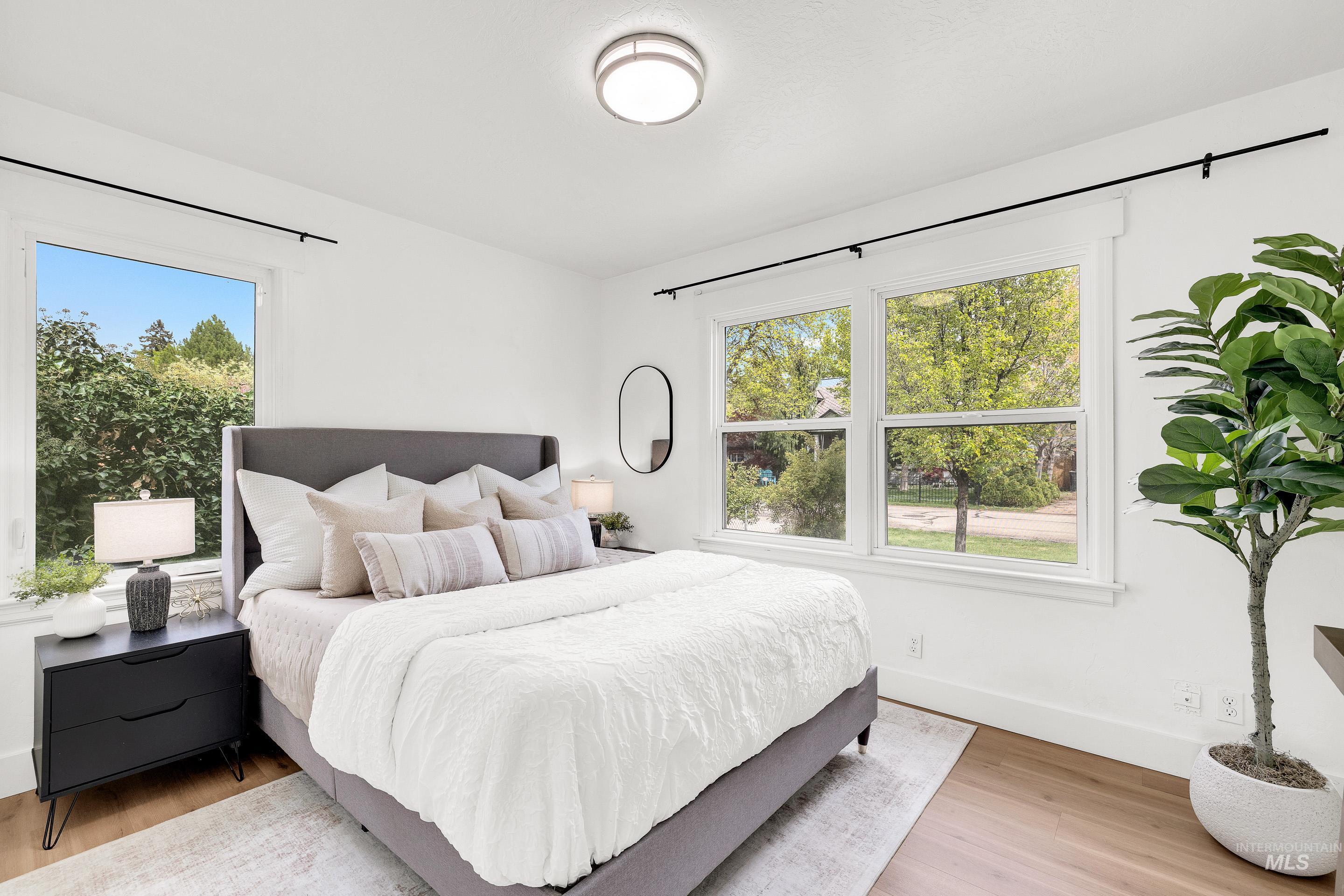 1409 S Hervey, Boise, Idaho 83705, 3 Bedrooms, 1 Bathroom, Residential For Sale, Price $489,000,MLS 98982805