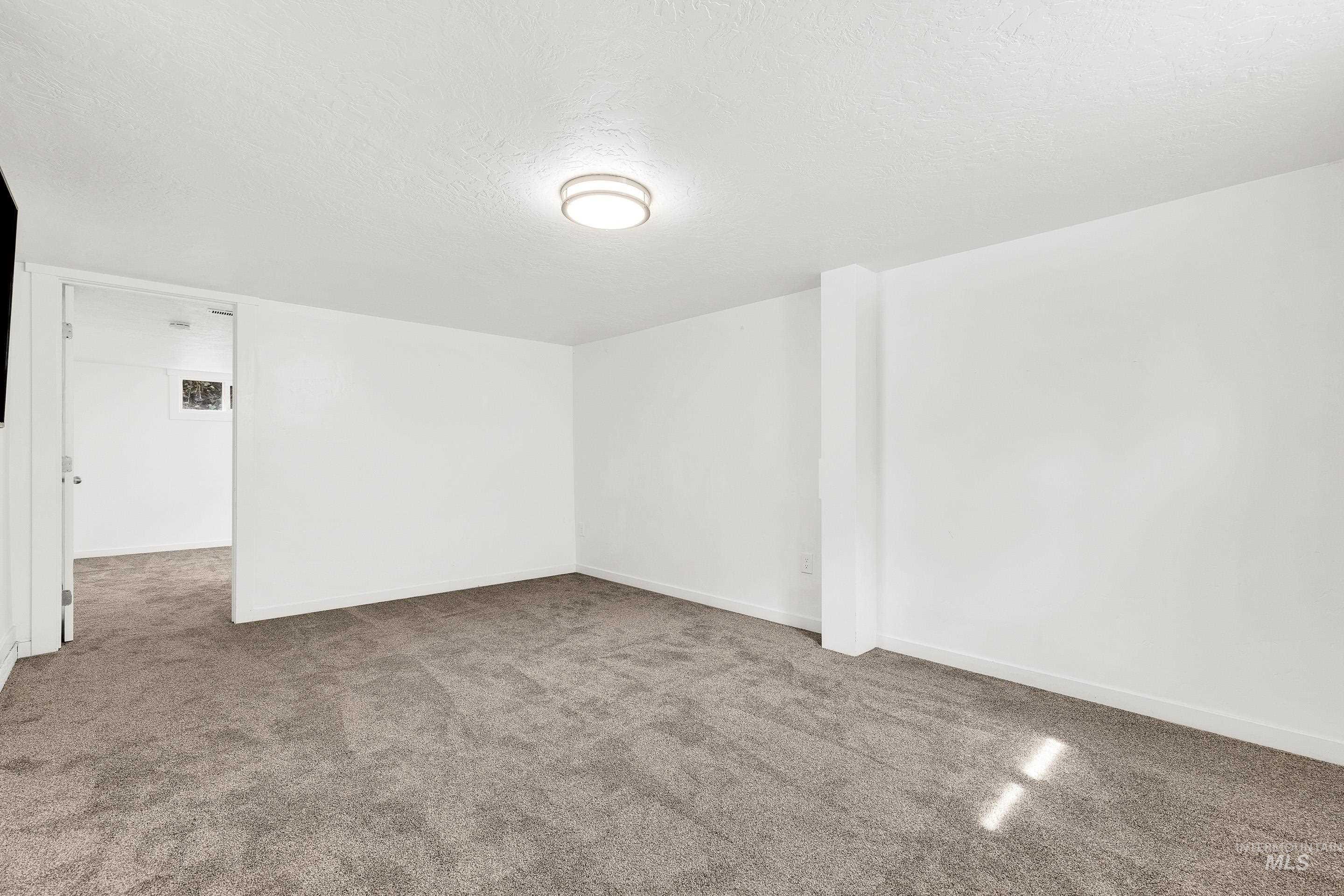 1409 S Hervey, Boise, Idaho 83705, 3 Bedrooms, 1 Bathroom, Residential For Sale, Price $489,000,MLS 98982805