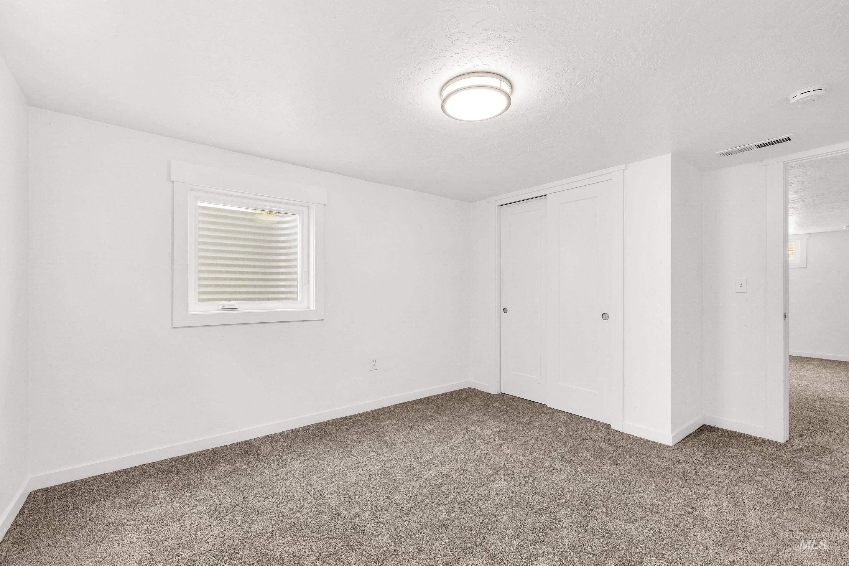 1409 S Hervey, Boise, Idaho 83705, 3 Bedrooms, 1 Bathroom, Residential For Sale, Price $489,000,MLS 98982805