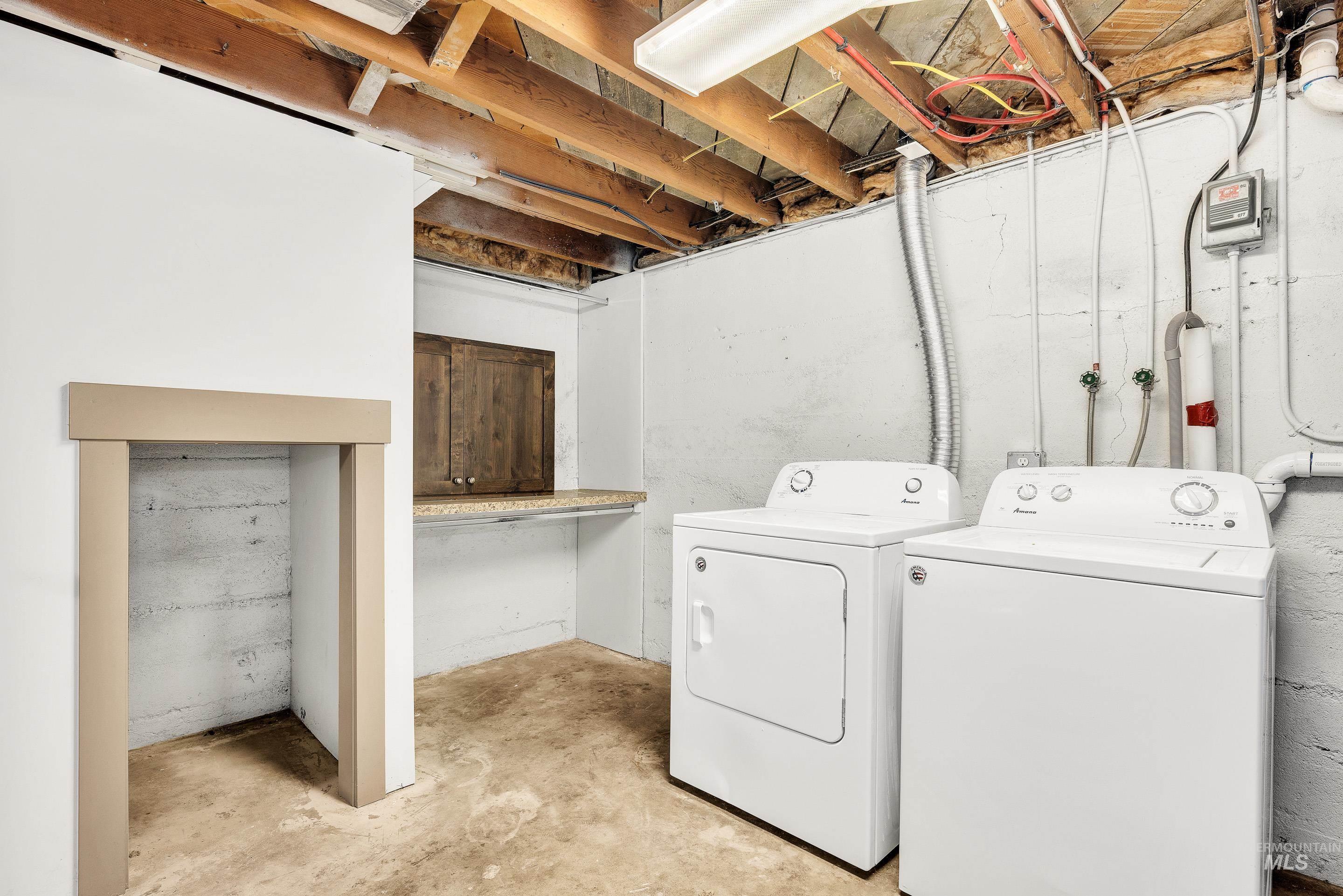 1409 S Hervey, Boise, Idaho 83705, 3 Bedrooms, 1 Bathroom, Residential For Sale, Price $489,000,MLS 98982805