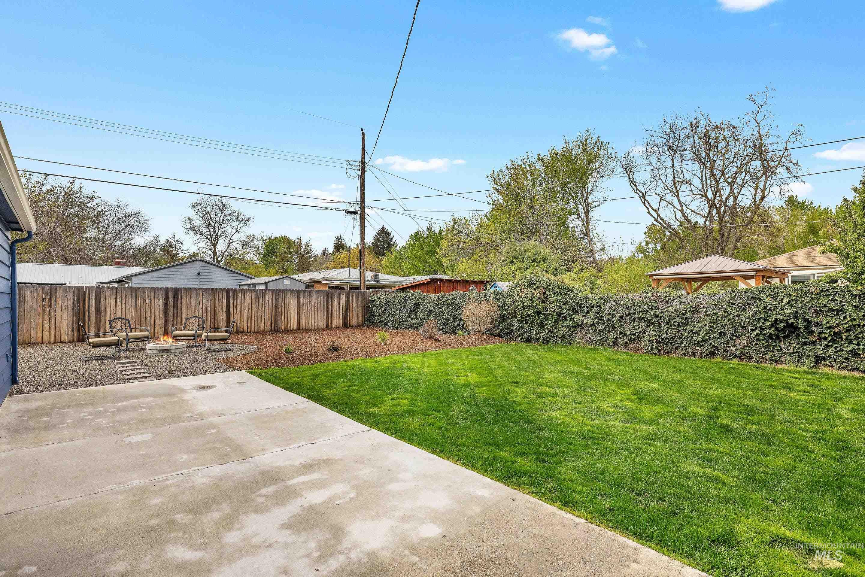 1409 S Hervey, Boise, Idaho 83705, 3 Bedrooms, 1 Bathroom, Residential For Sale, Price $489,000,MLS 98982805