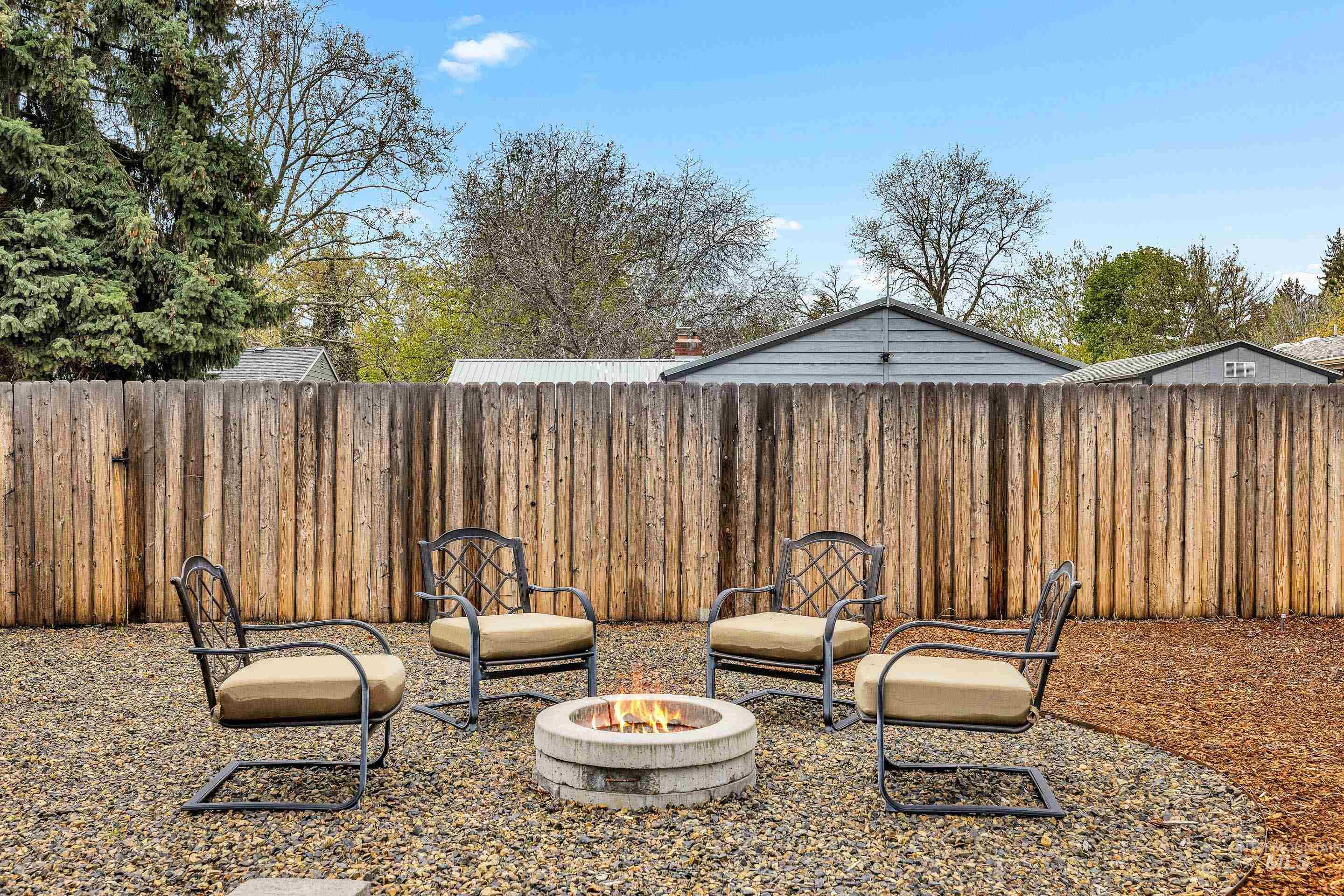 1409 S Hervey, Boise, Idaho 83705, 3 Bedrooms, 1 Bathroom, Residential For Sale, Price $489,000,MLS 98982805