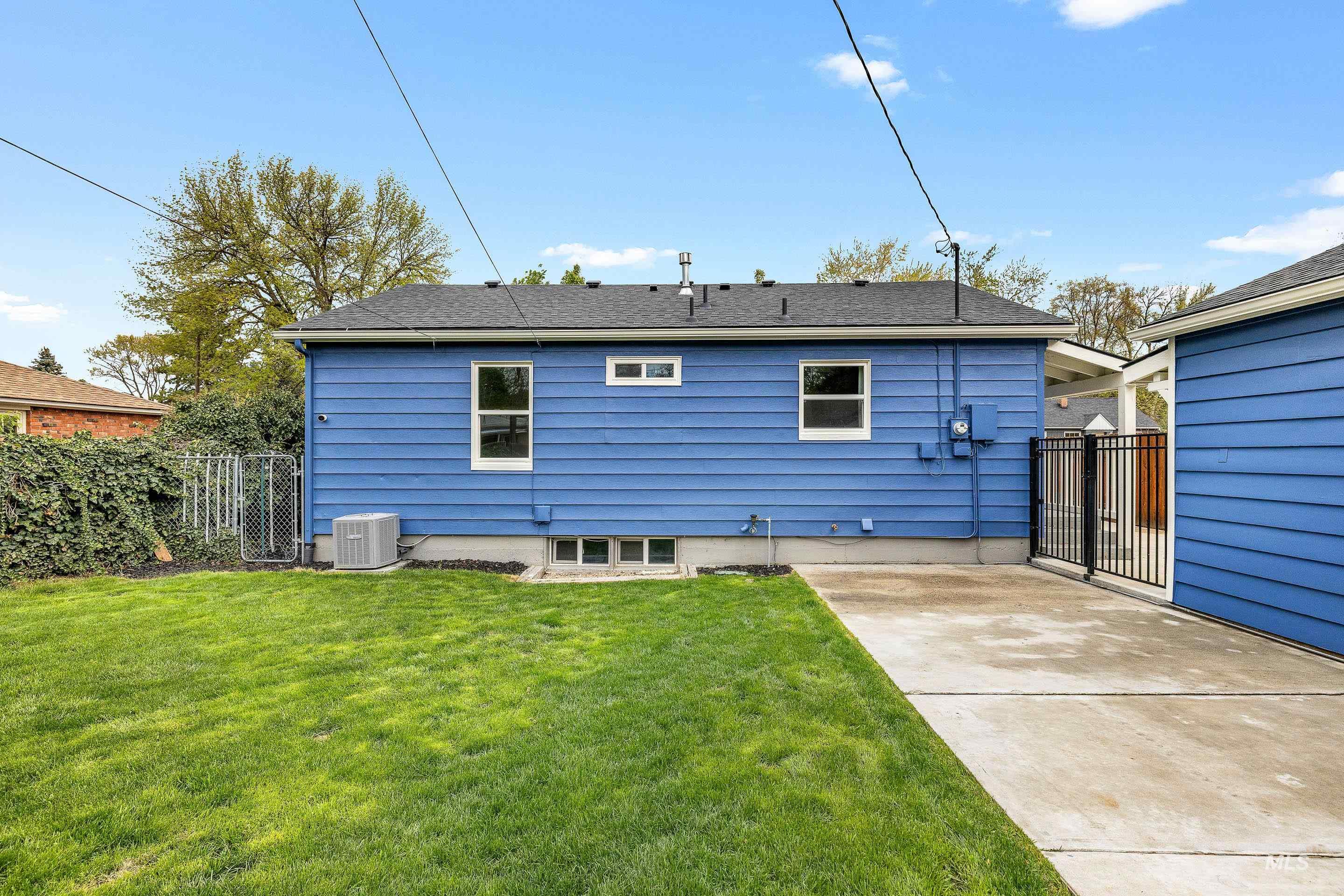 1409 S Hervey, Boise, Idaho 83705, 3 Bedrooms, 1 Bathroom, Residential For Sale, Price $489,000,MLS 98982805