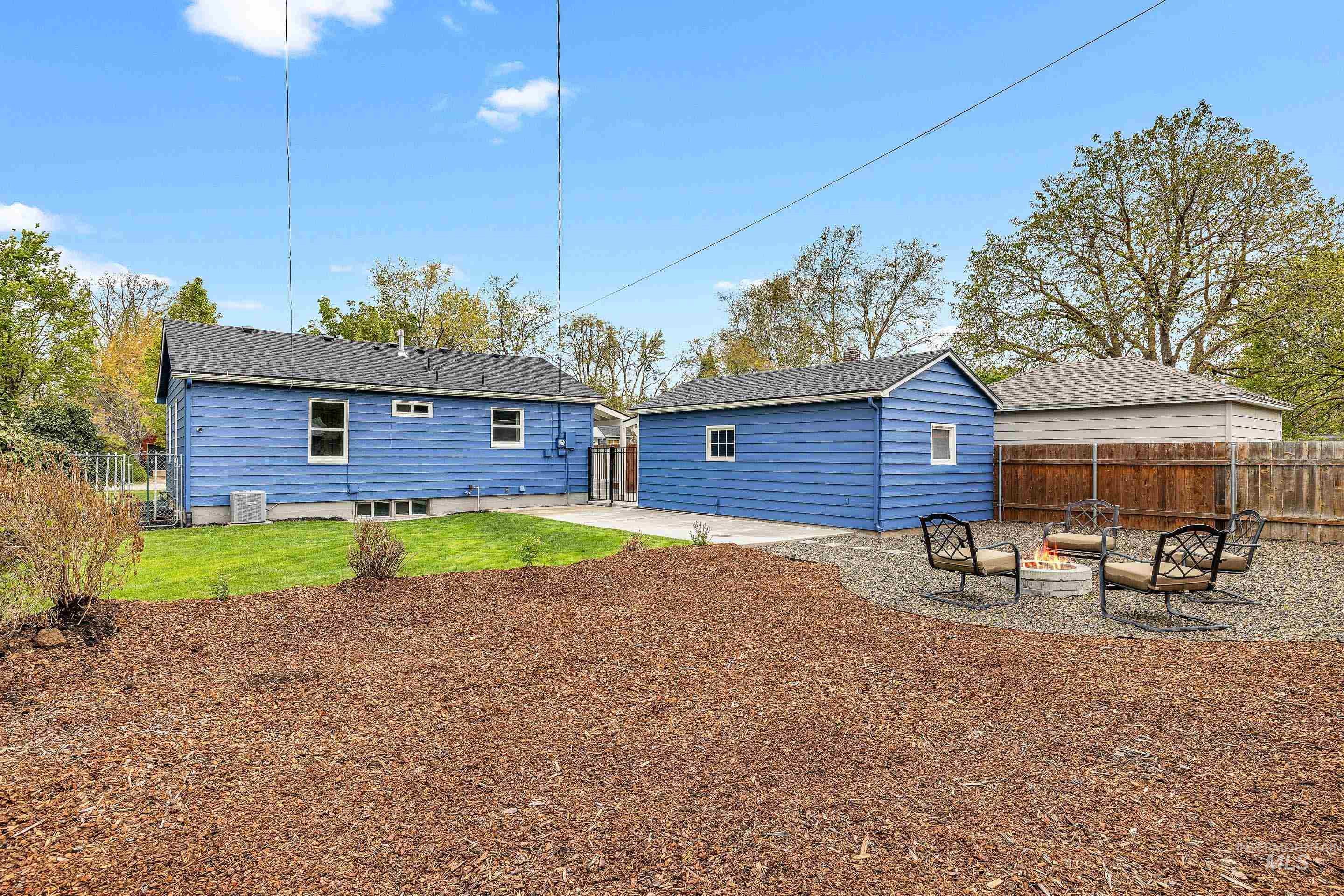 1409 S Hervey, Boise, Idaho 83705, 3 Bedrooms, 1 Bathroom, Residential For Sale, Price $489,000,MLS 98982805