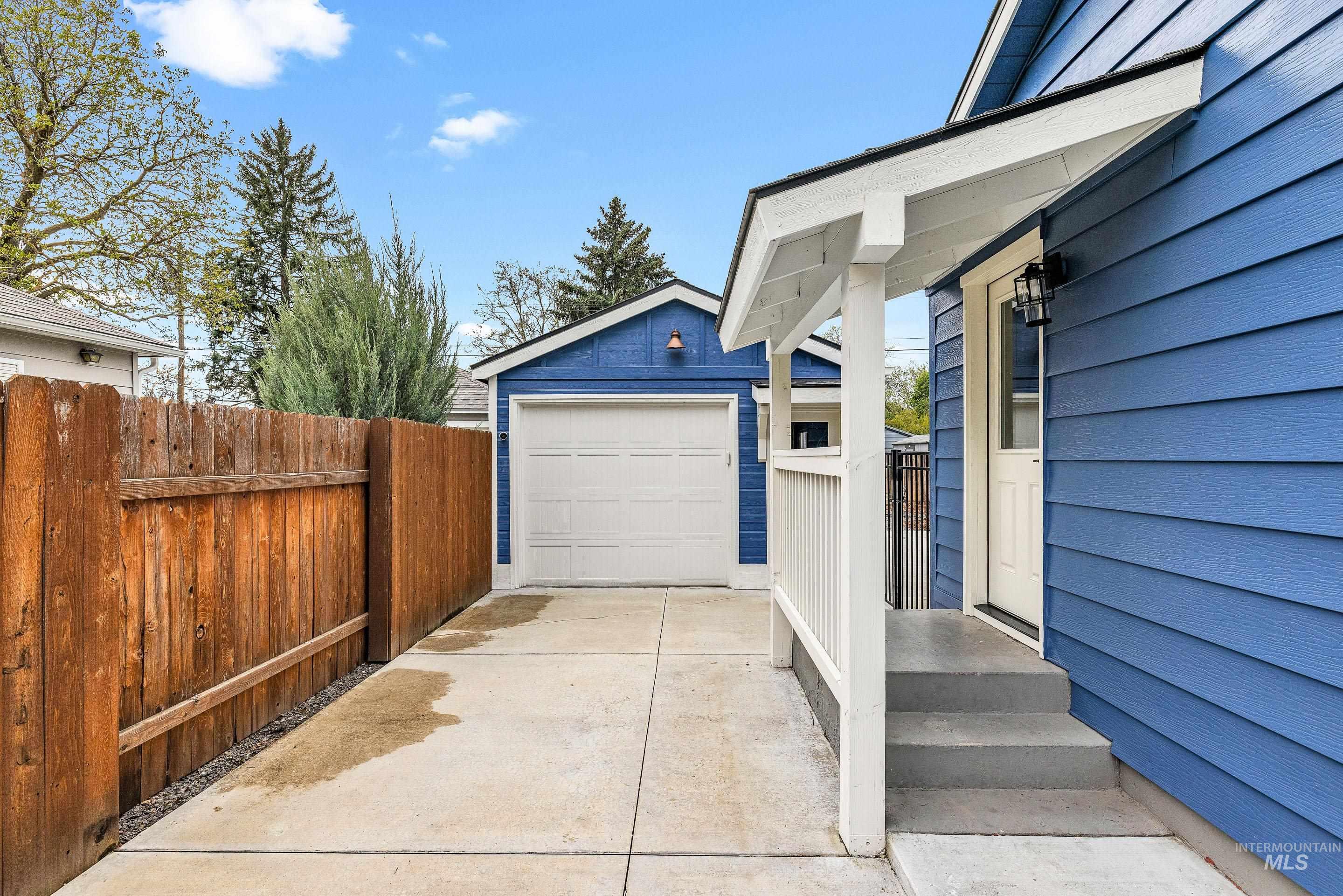 1409 S Hervey, Boise, Idaho 83705, 3 Bedrooms, 1 Bathroom, Residential For Sale, Price $489,000,MLS 98982805