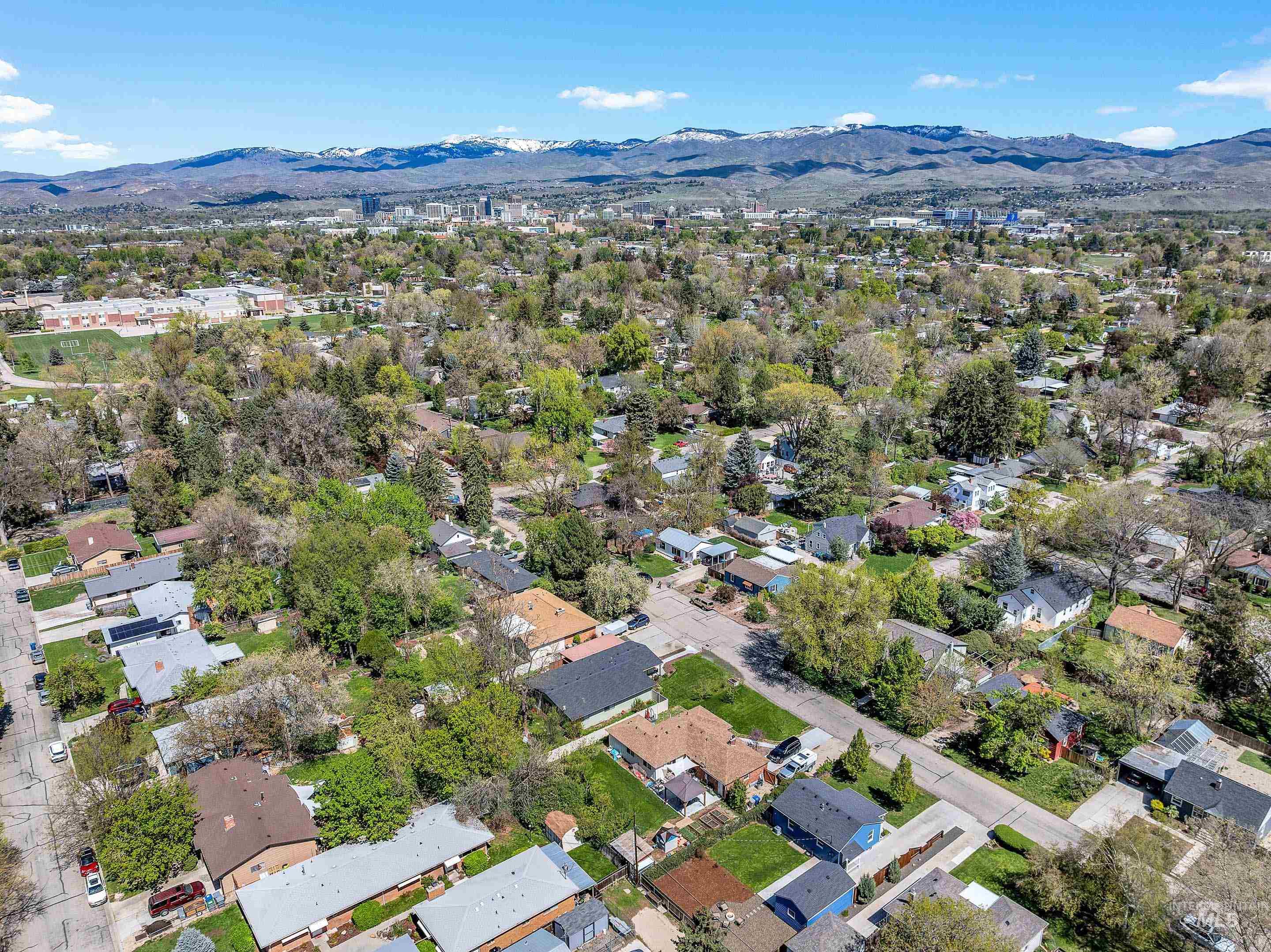 1409 S Hervey, Boise, Idaho 83705, 3 Bedrooms, 1 Bathroom, Residential For Sale, Price $489,000,MLS 98982805