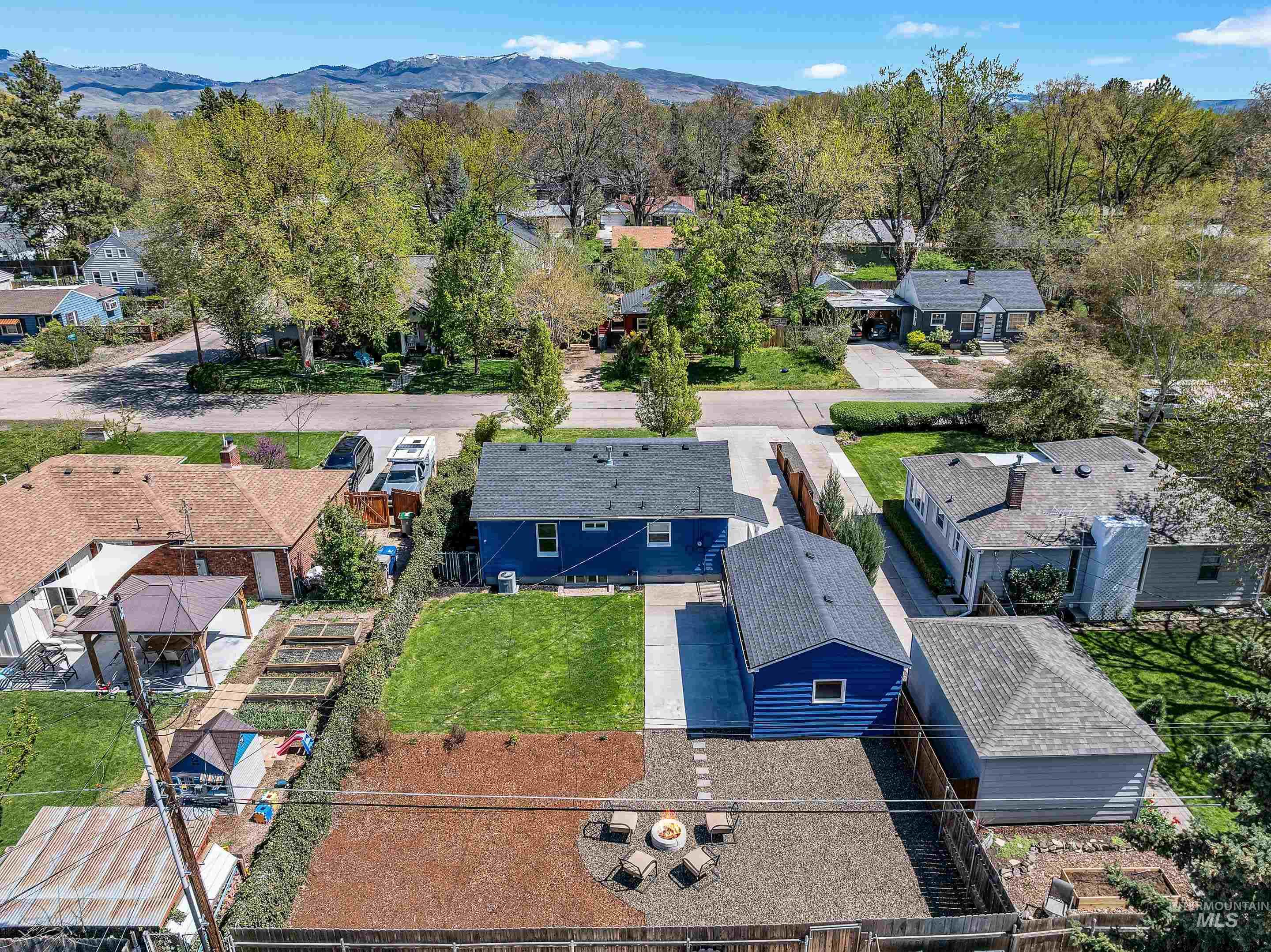 1409 S Hervey, Boise, Idaho 83705, 3 Bedrooms, 1 Bathroom, Residential For Sale, Price $489,000,MLS 98982805