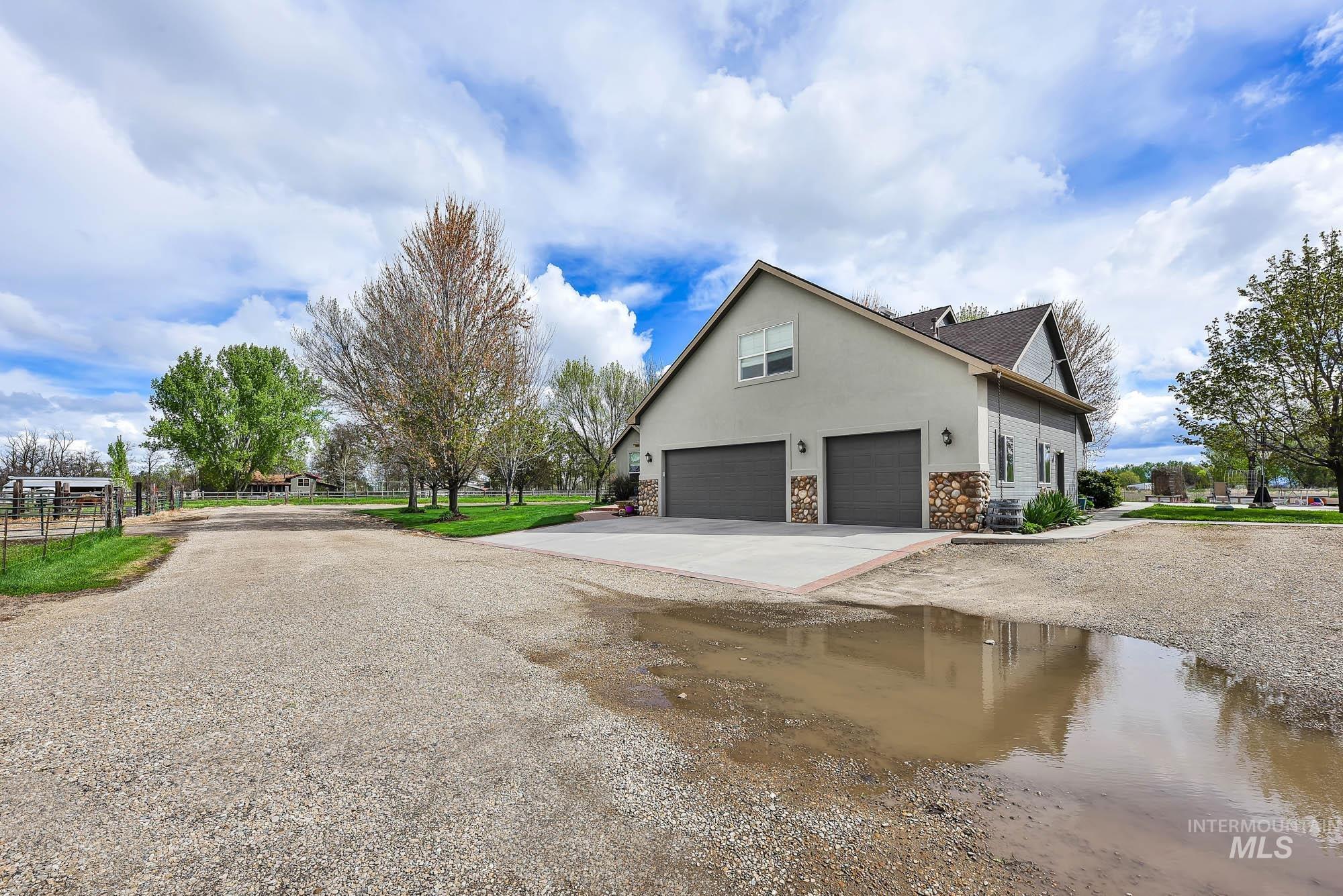 22089 Eel Lane, Middleton, Idaho 83644, 3 Bedrooms, 3 Bathrooms, Residential For Sale, Price $1,299,000, 98982806