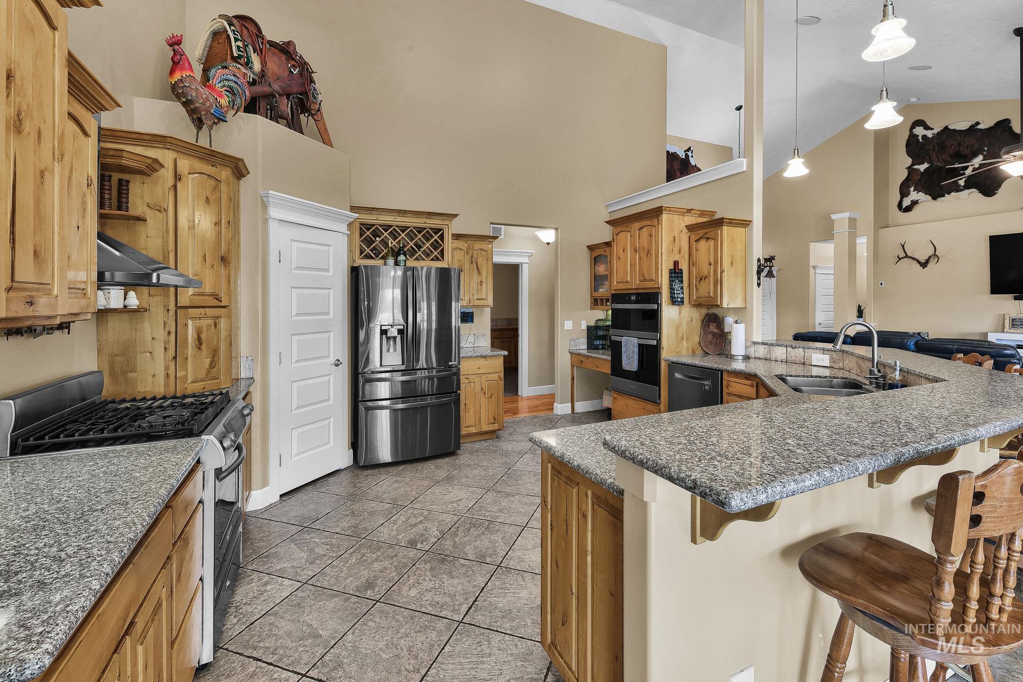 22089 Eel Lane, Middleton, Idaho 83644, 3 Bedrooms, 3 Bathrooms, Residential For Sale, Price $1,299,000, 98982806