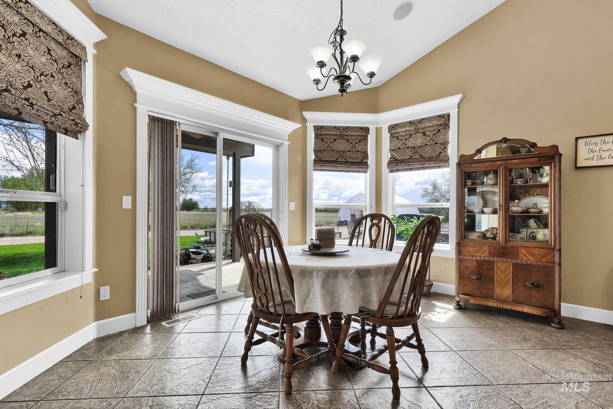 22089 Eel Lane, Middleton, Idaho 83644, 3 Bedrooms, 3 Bathrooms, Residential For Sale, Price $1,299,000, 98982806