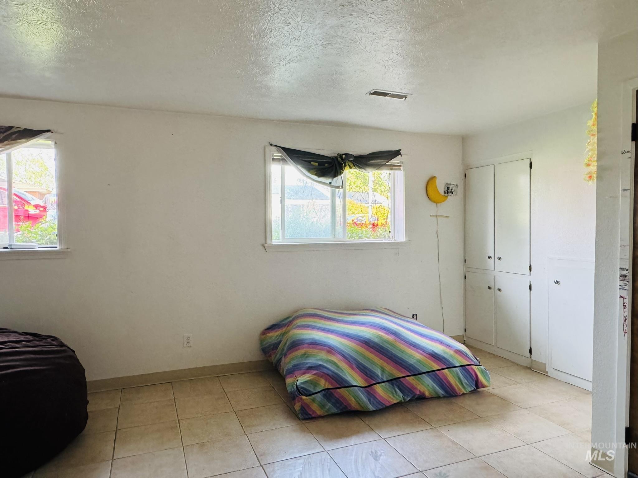 1278 SW 15th Ave, Ontario, Oregon 97914, 3 Bedrooms, 2 Bathrooms, Residential For Sale, Price $330,000, 98982810