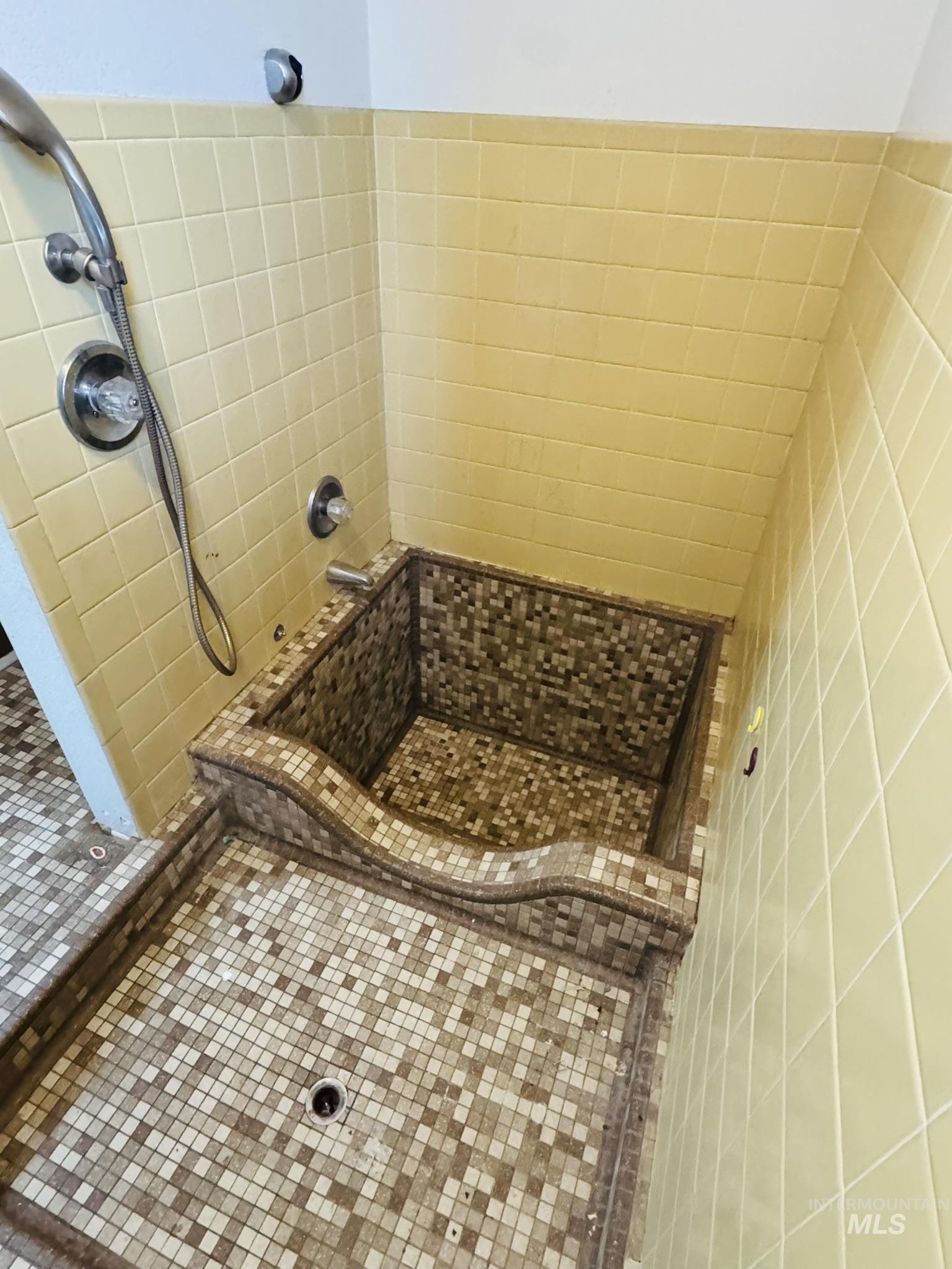 1278 SW 15th Ave, Ontario, Oregon 97914, 3 Bedrooms, 2 Bathrooms, Residential For Sale, Price $330,000, 98982810