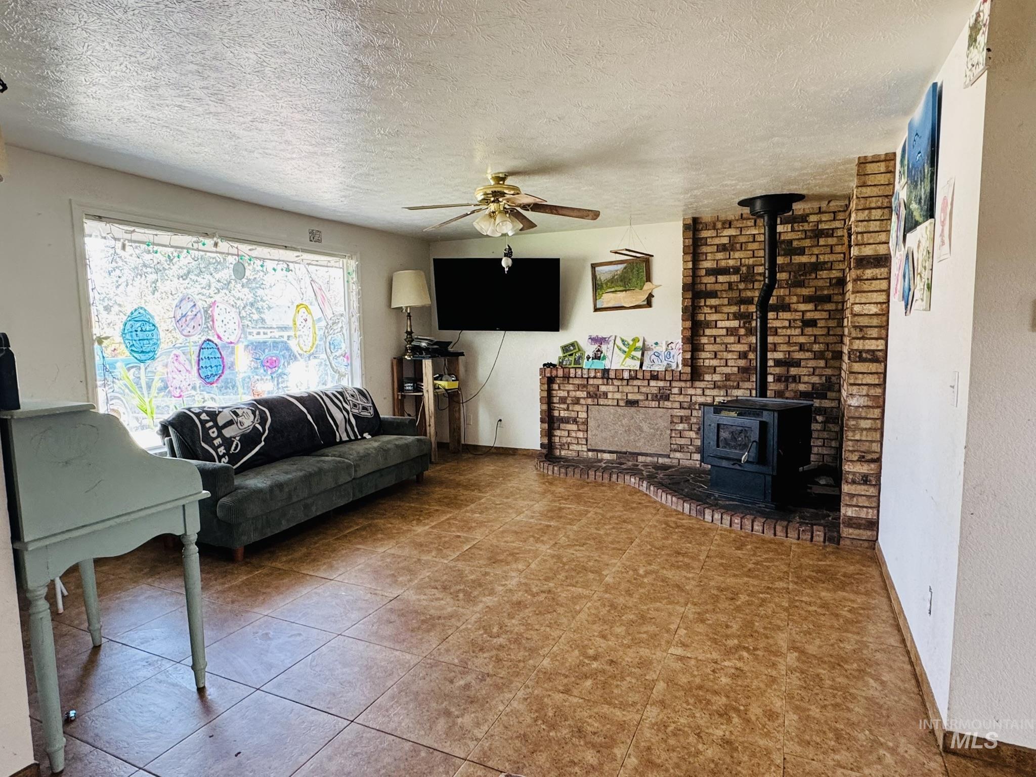 1278 SW 15th Ave, Ontario, Oregon 97914, 3 Bedrooms, 2 Bathrooms, Residential For Sale, Price $330,000, 98982810