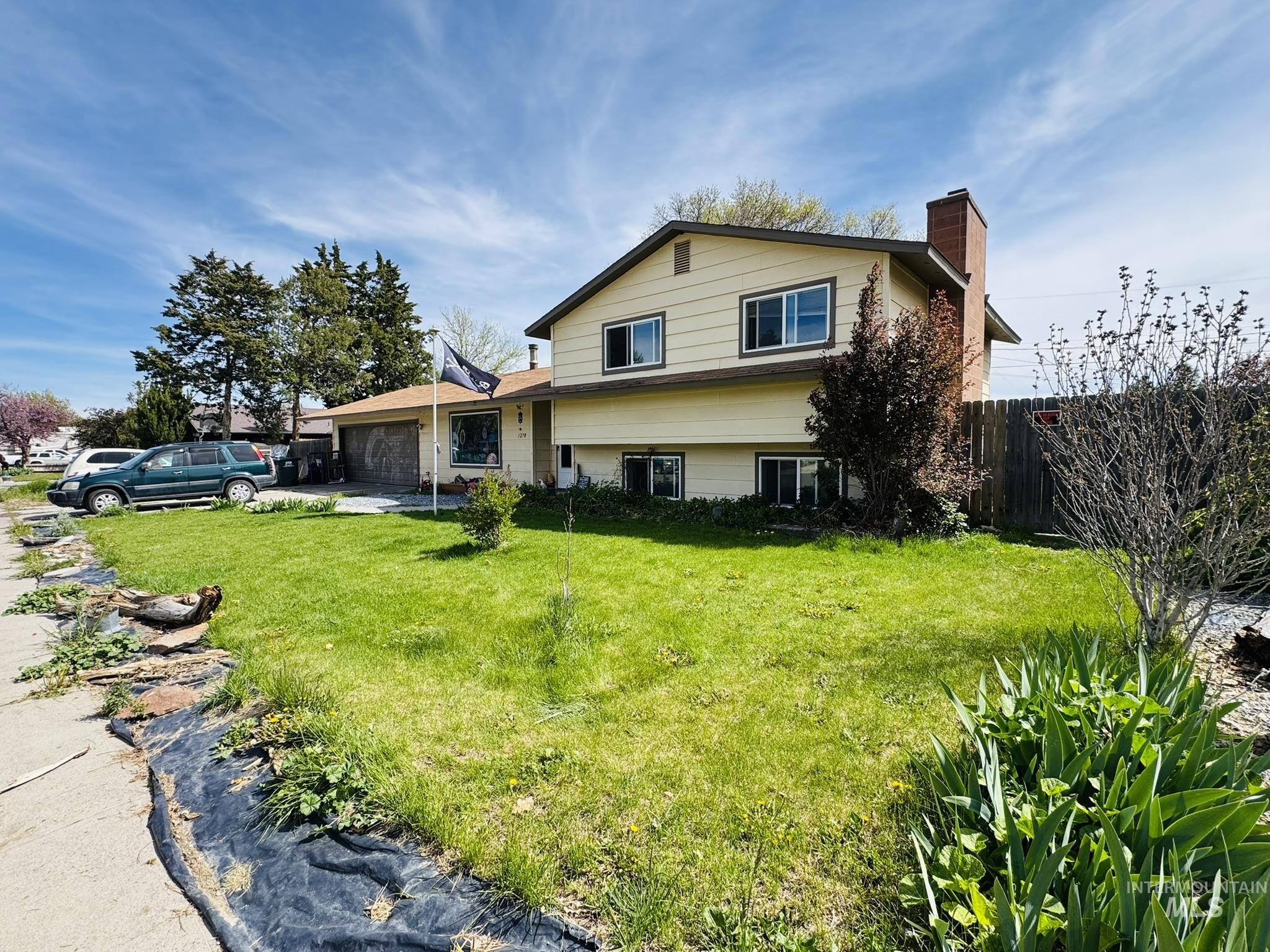 1278 SW 15th Ave, Ontario, Oregon 97914, 3 Bedrooms, 2 Bathrooms, Residential For Sale, Price $330,000, 98982810