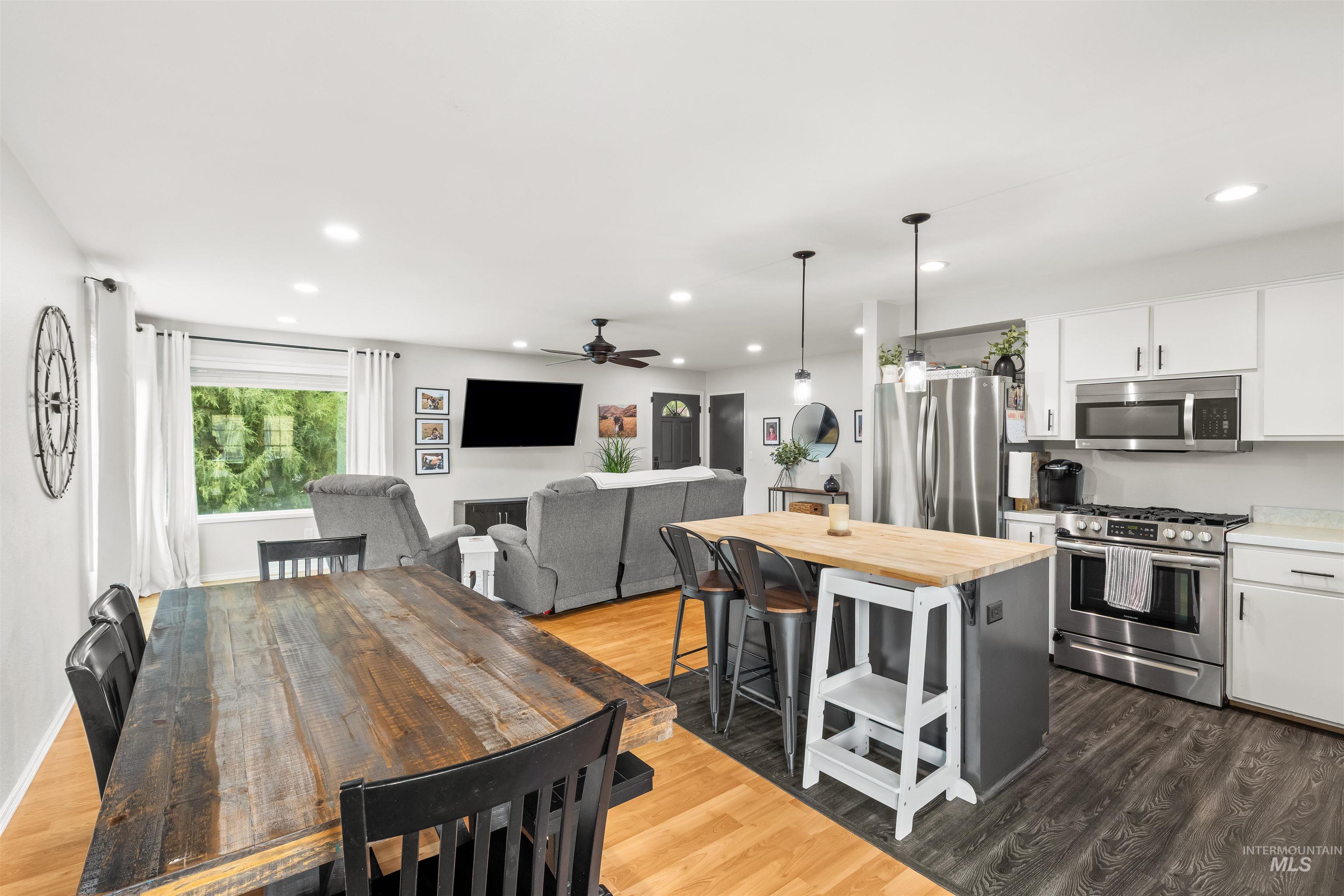 1224 Toby Court, Clarkston, Washington 99403, 4 Bedrooms, 3 Bathrooms, Residential For Sale, Price $450,000,MLS 98982812