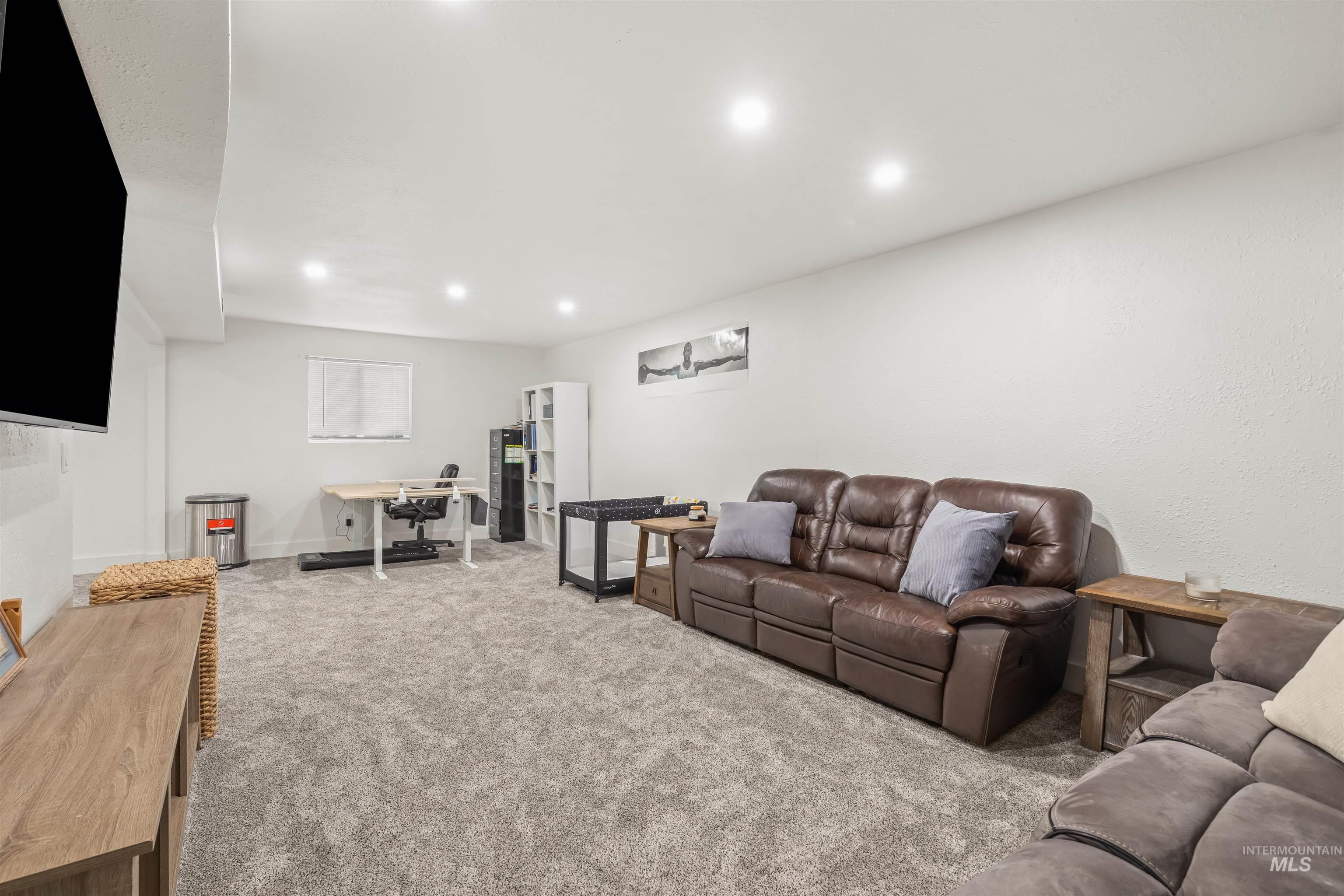 1224 Toby Court, Clarkston, Washington 99403, 4 Bedrooms, 3 Bathrooms, Residential For Sale, Price $450,000,MLS 98982812