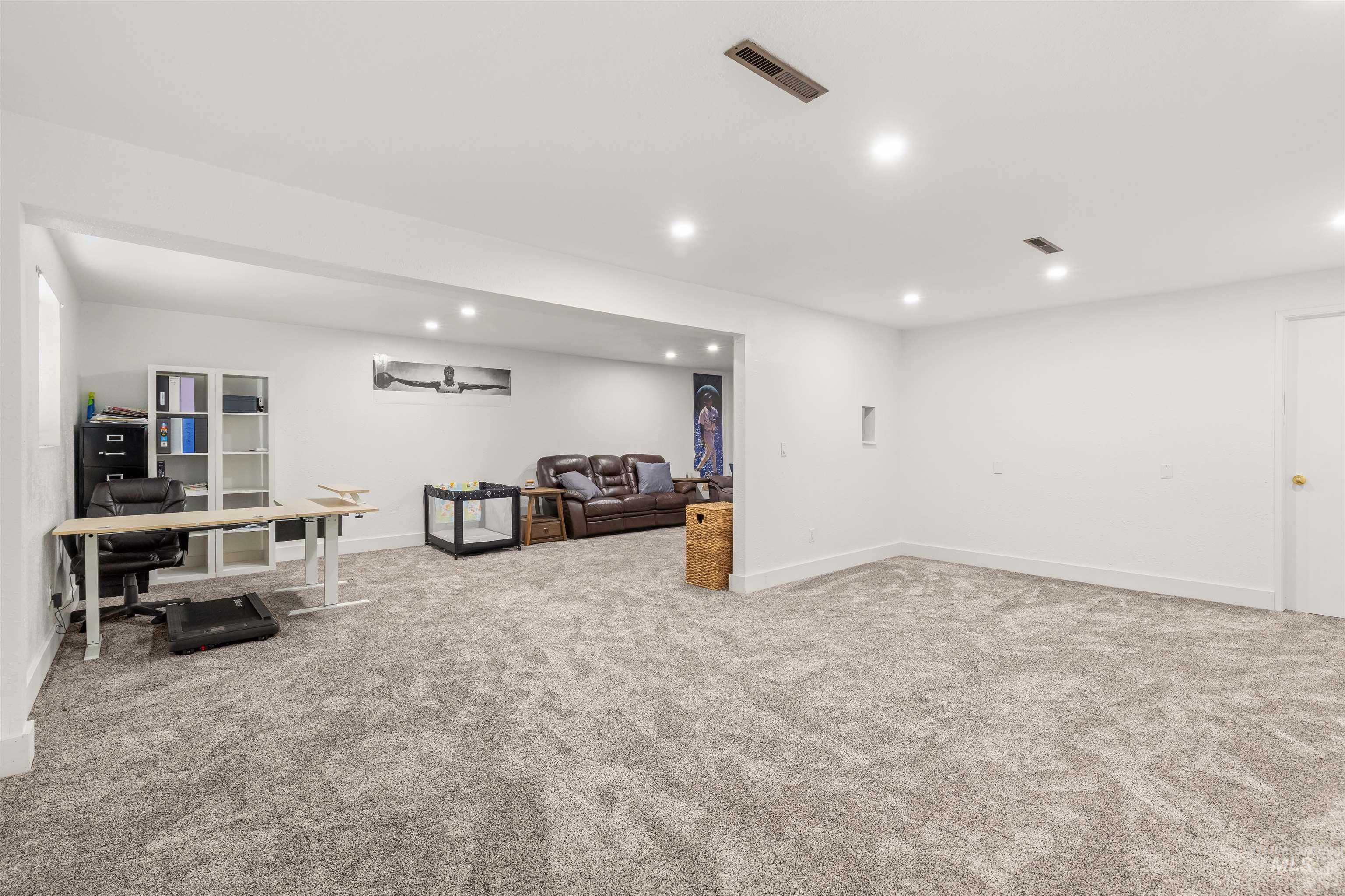 1224 Toby Court, Clarkston, Washington 99403, 4 Bedrooms, 3 Bathrooms, Residential For Sale, Price $450,000,MLS 98982812